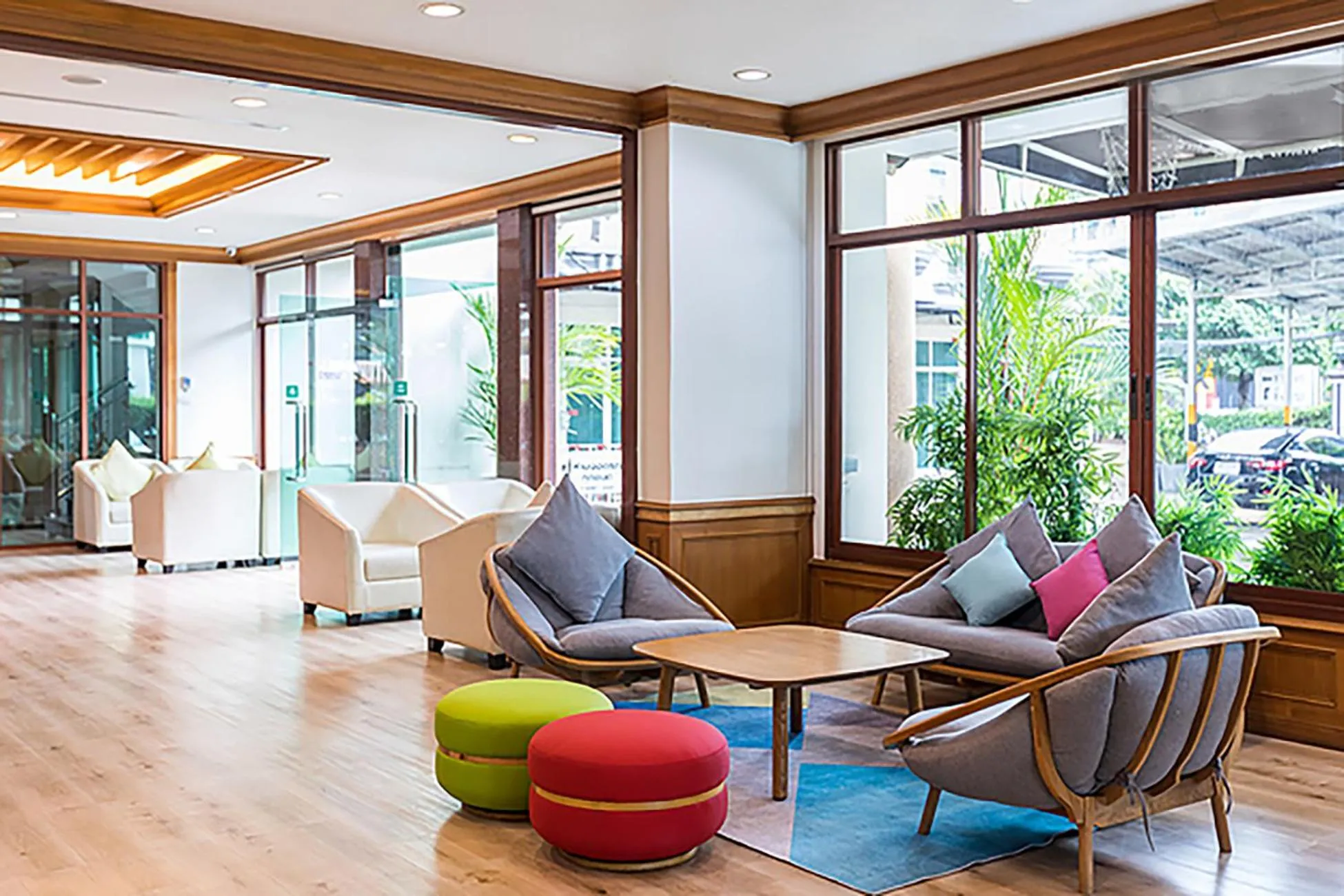 Lobby/Reception in V Residence Hotel