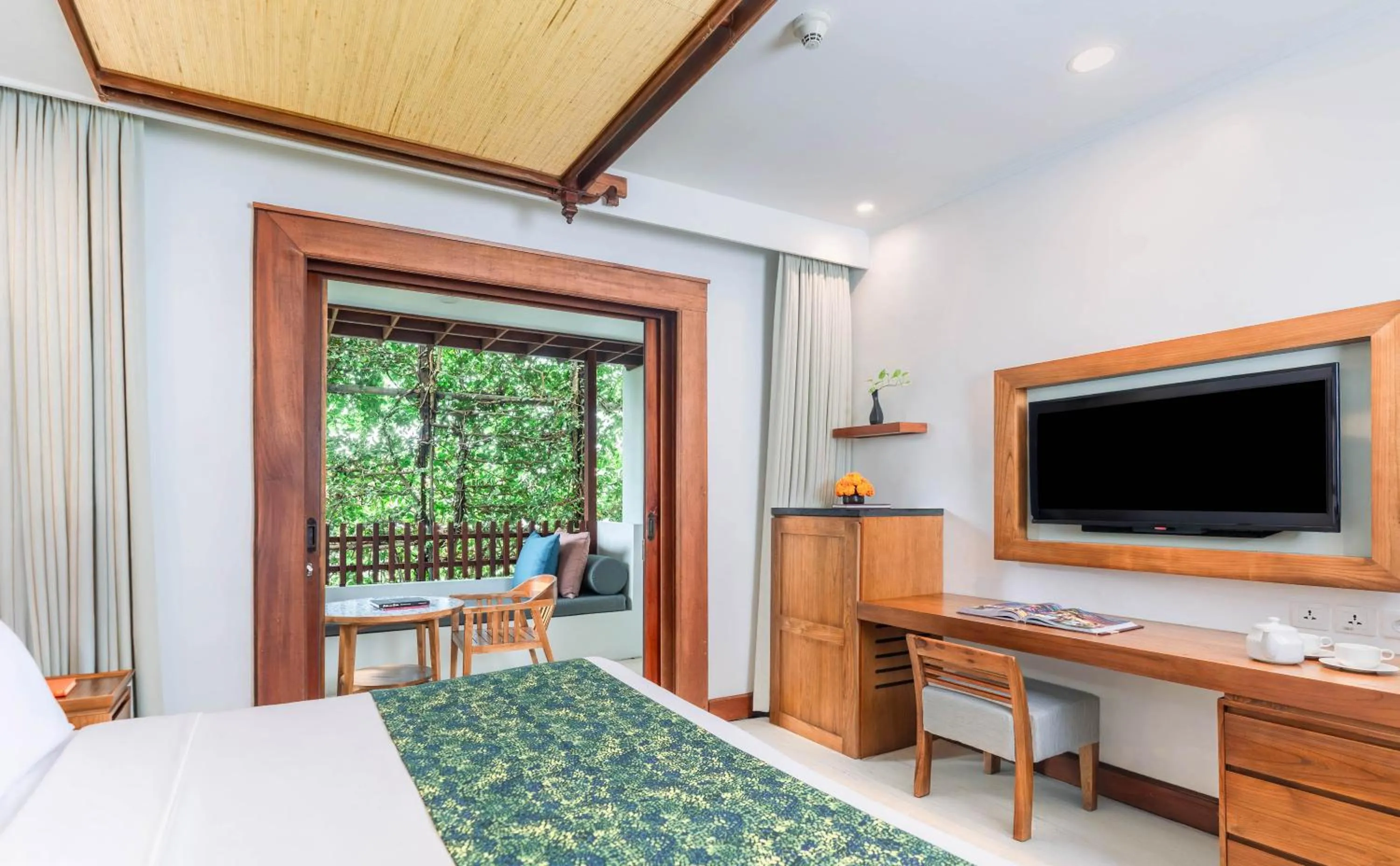 Bedroom, Bed in Legian Beach Hotel