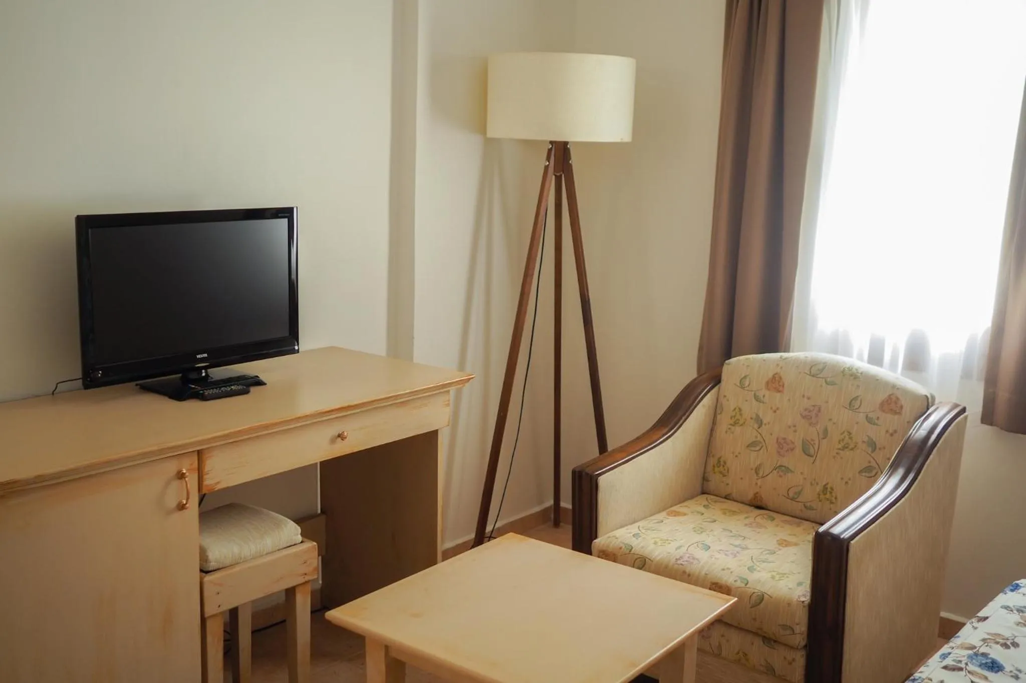 Communal lounge/ TV room in Oya Butik Otel