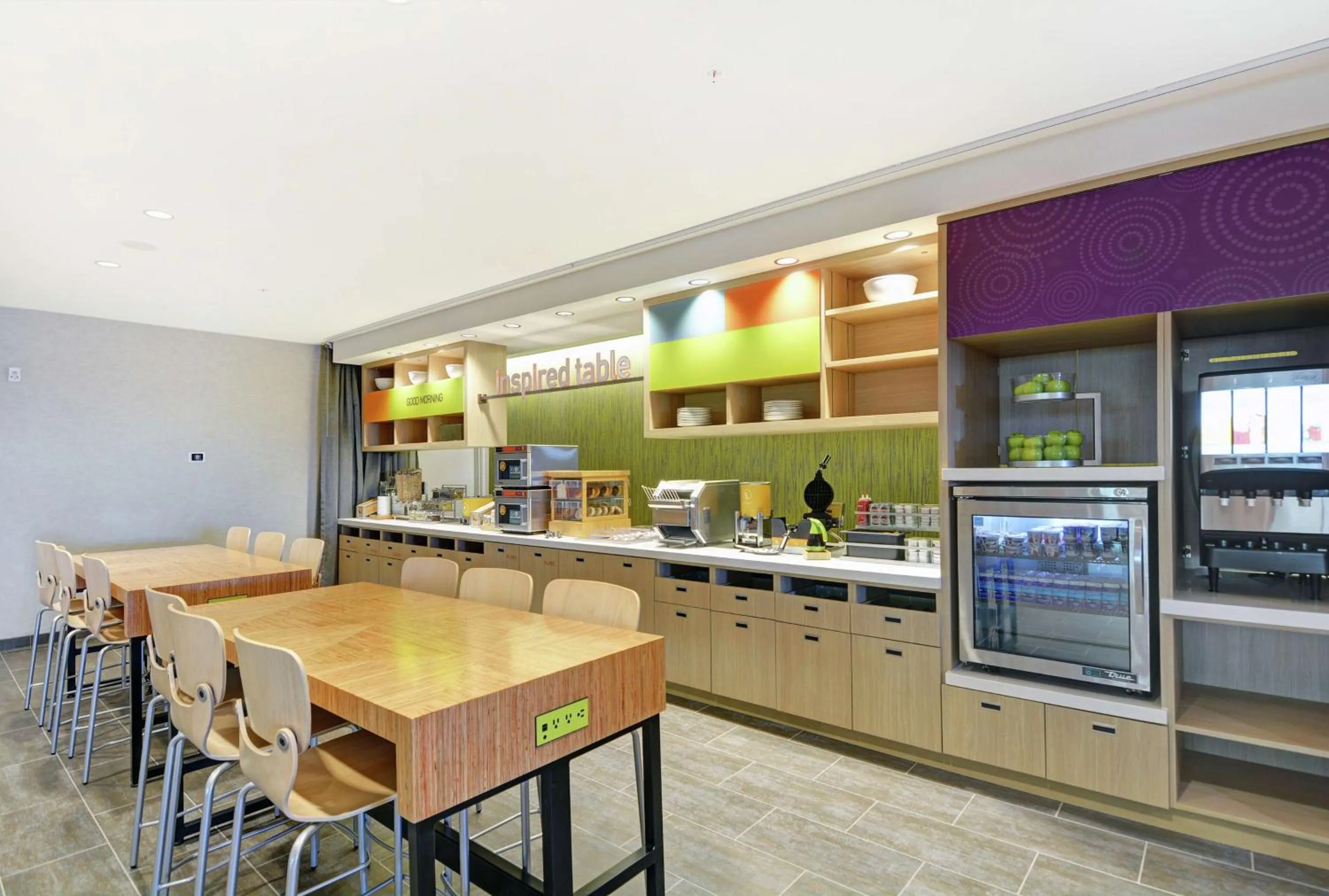 Dining area in Home2 Suites By Hilton Grand Junction Northwest