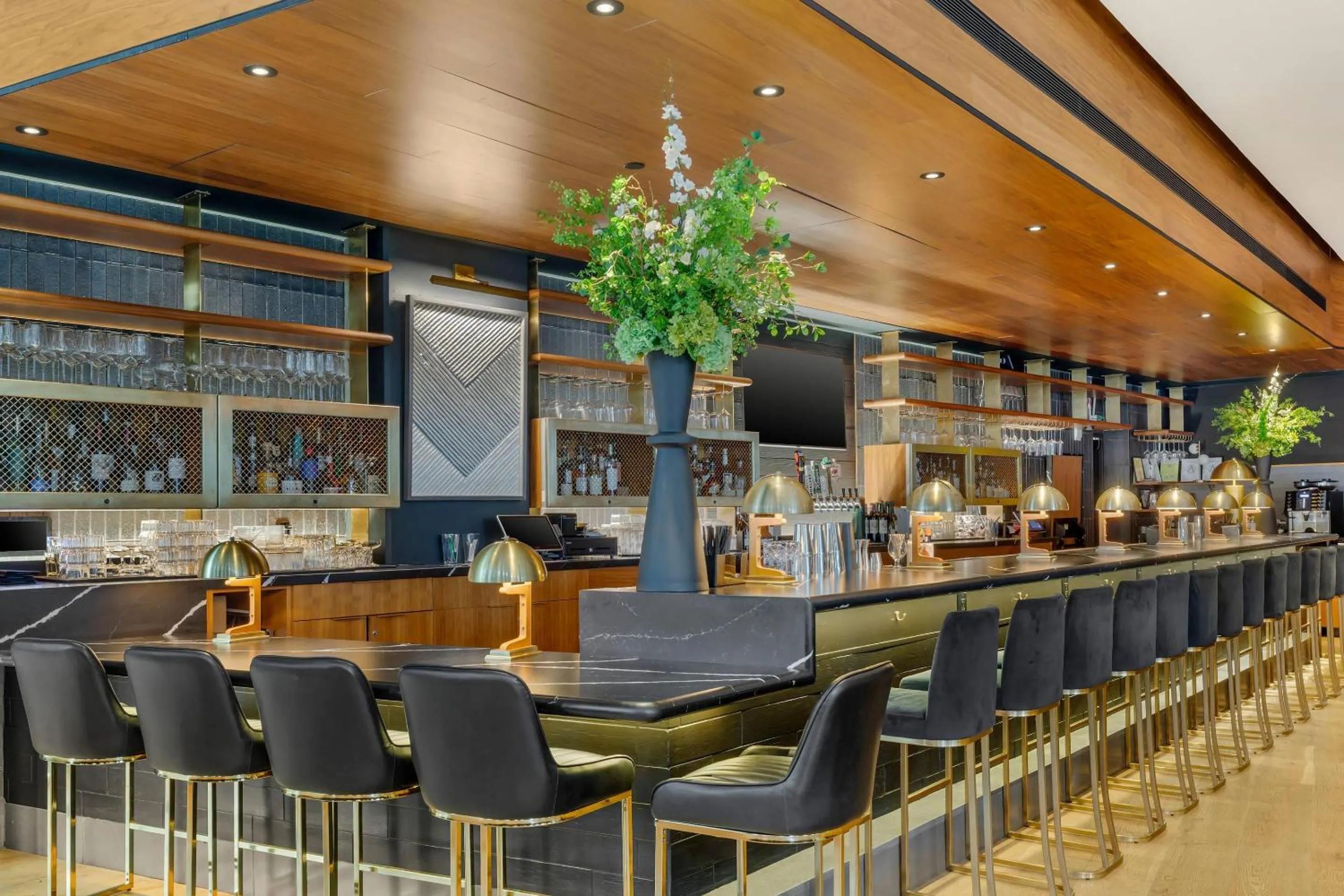 Lounge or bar in Cambria Hotel Boston Downtown - Seaport