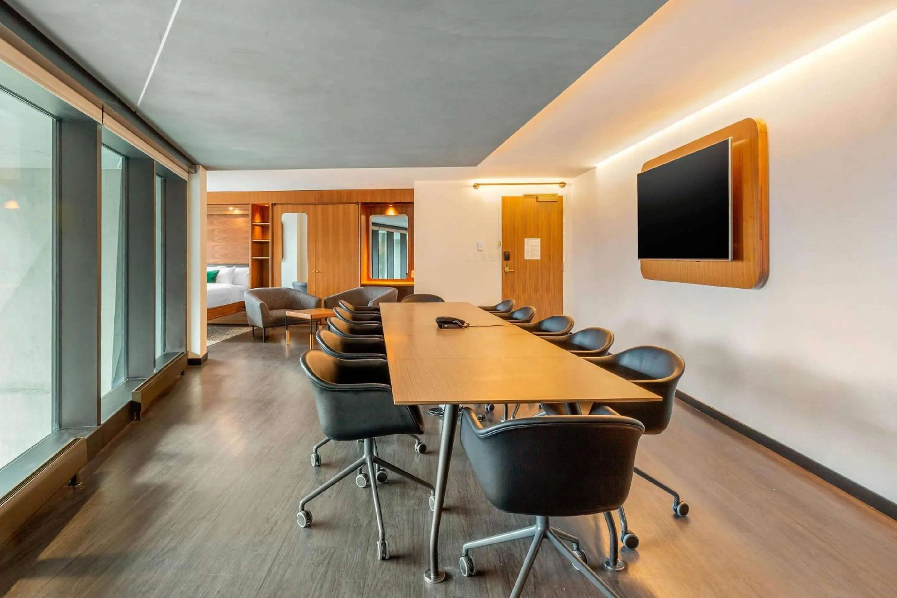 Bedroom in Cambria Hotel Boston Downtown - Seaport