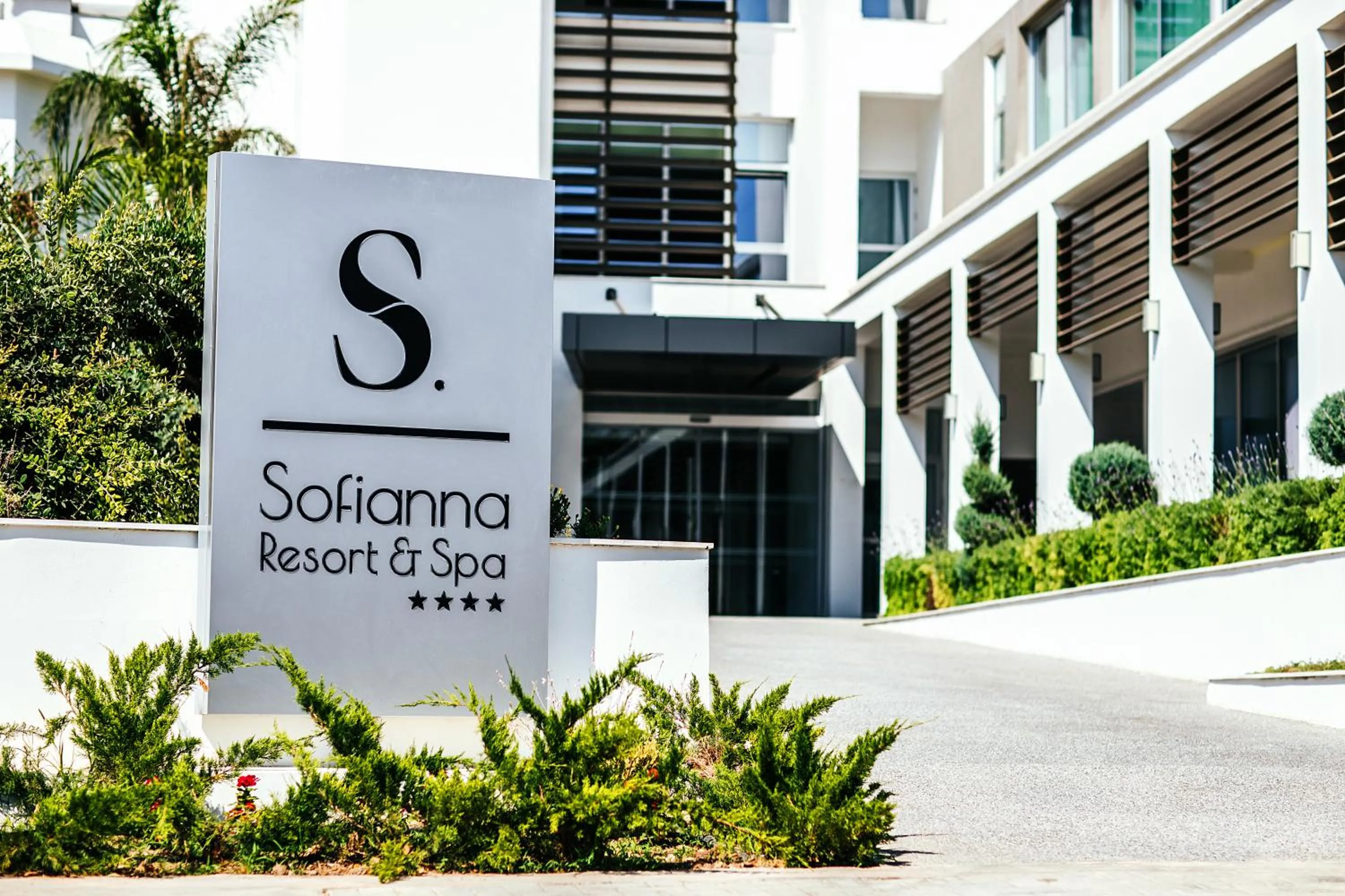 Facade/entrance in Sofianna Resort & Spa