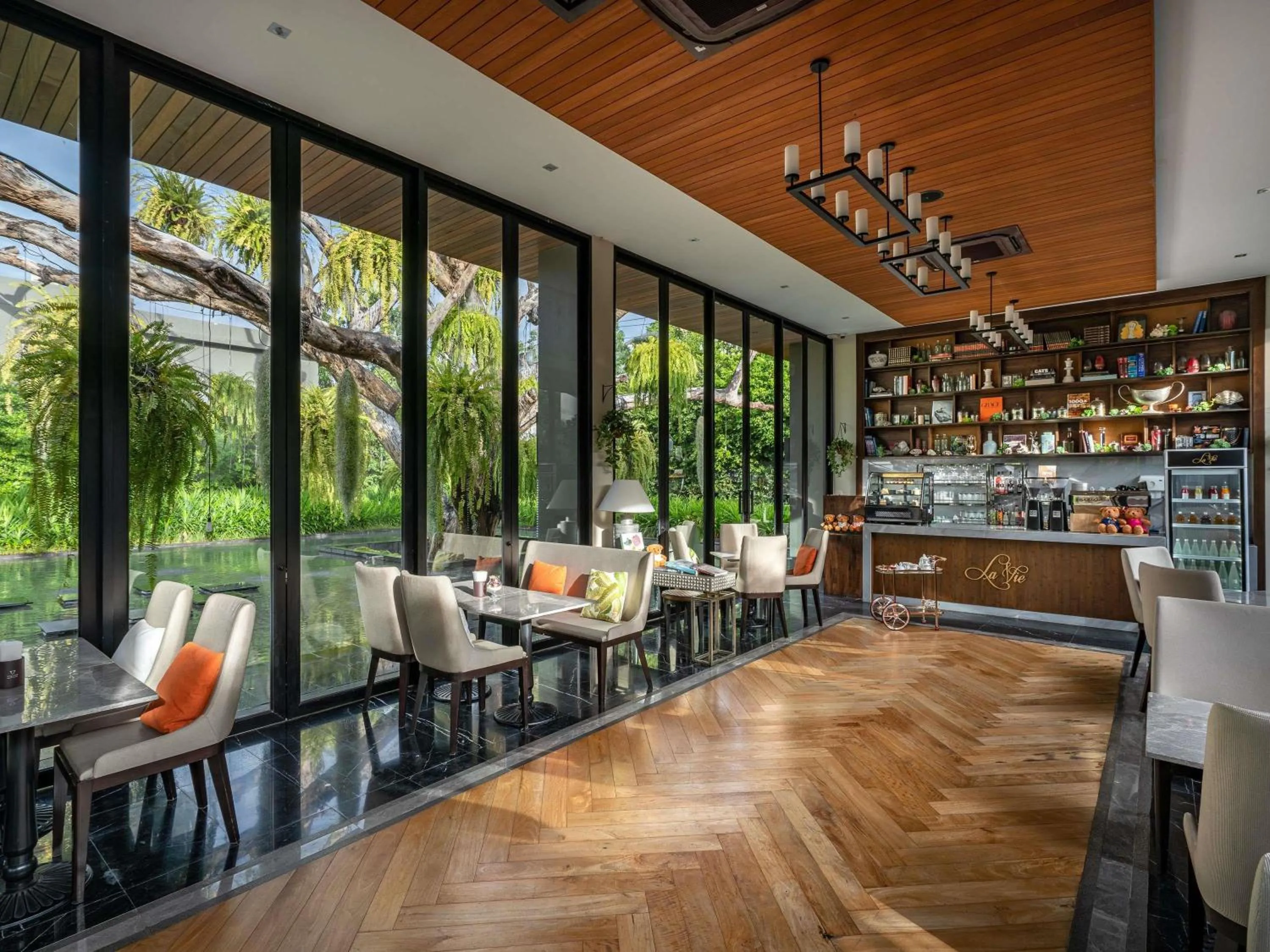 Restaurant/places to eat in V Villas Hua Hin - MGallery Collection