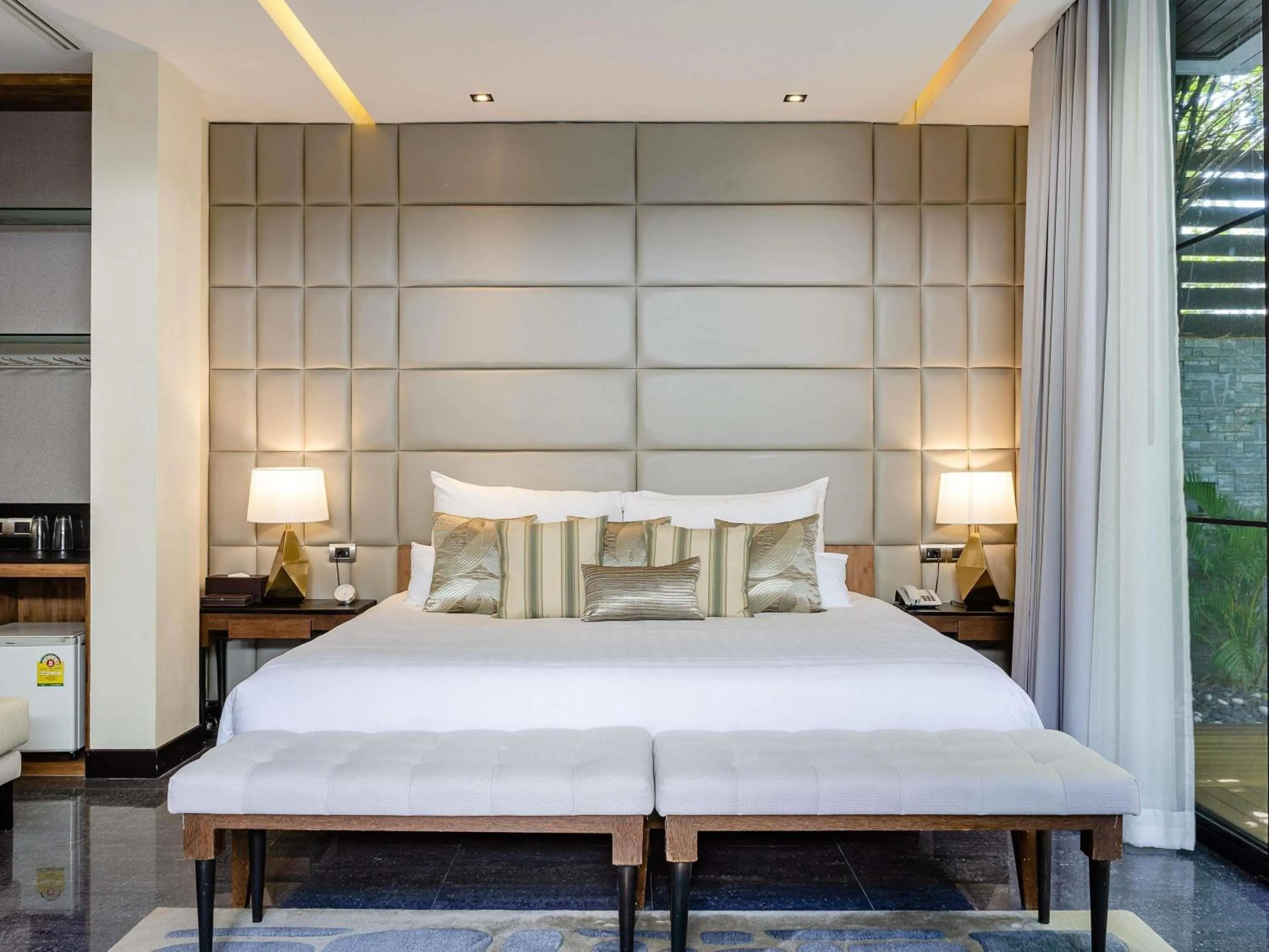 Bedroom, Bed in V Villas Hua Hin - MGallery Collection