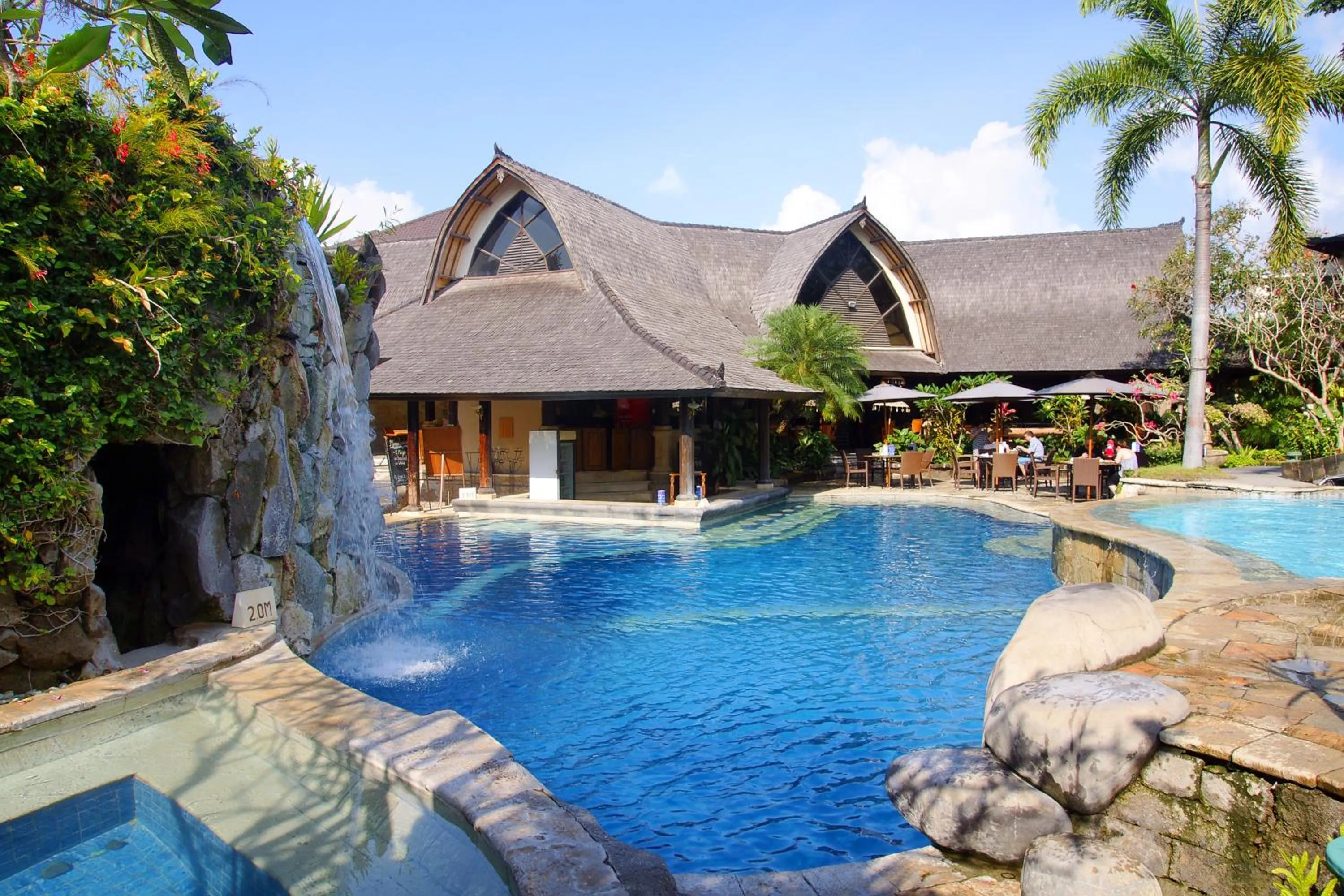 Swimming pool in Hotel Vila Lumbung