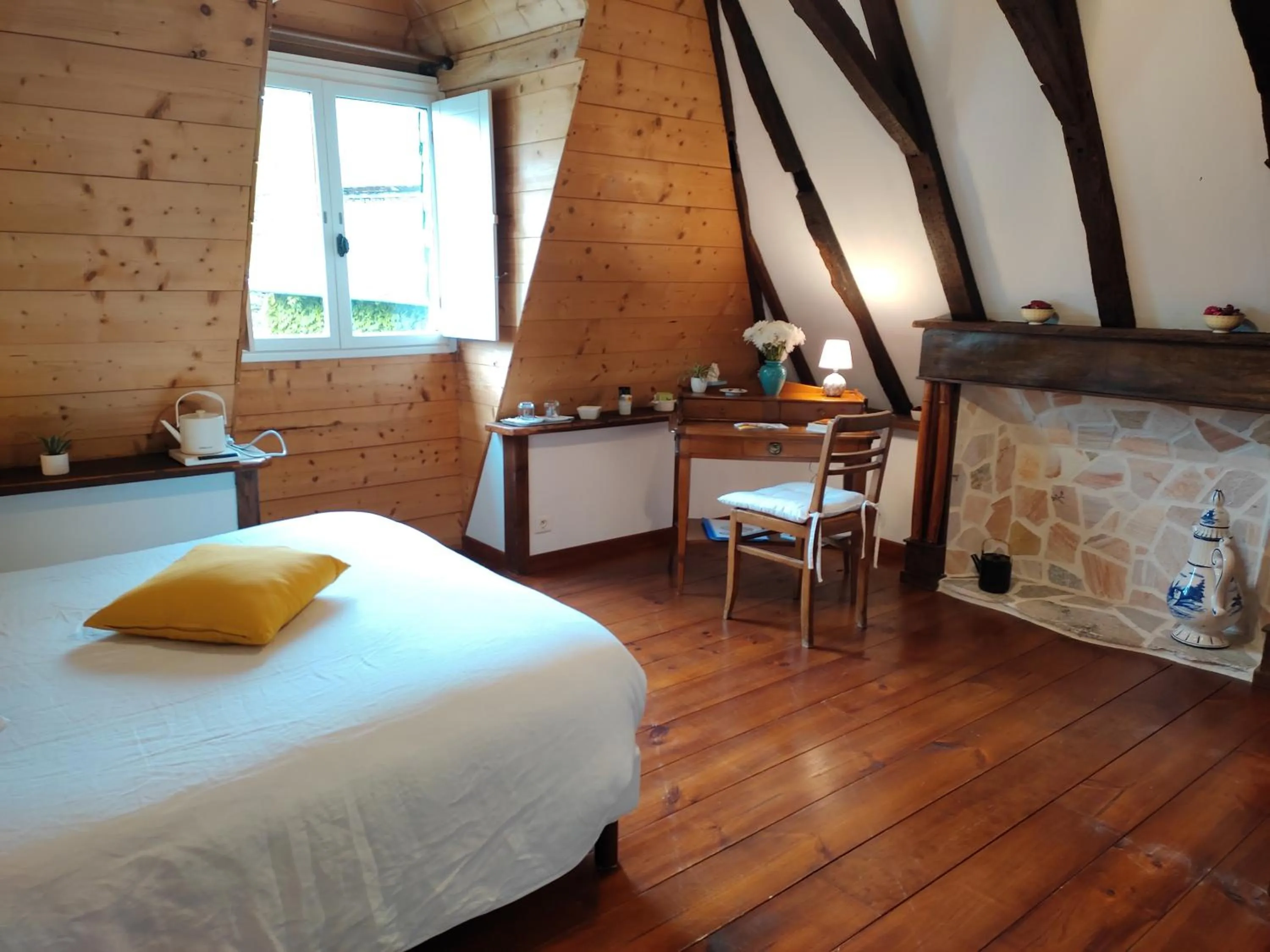 Bedroom, Bed in B&B Amphitryon