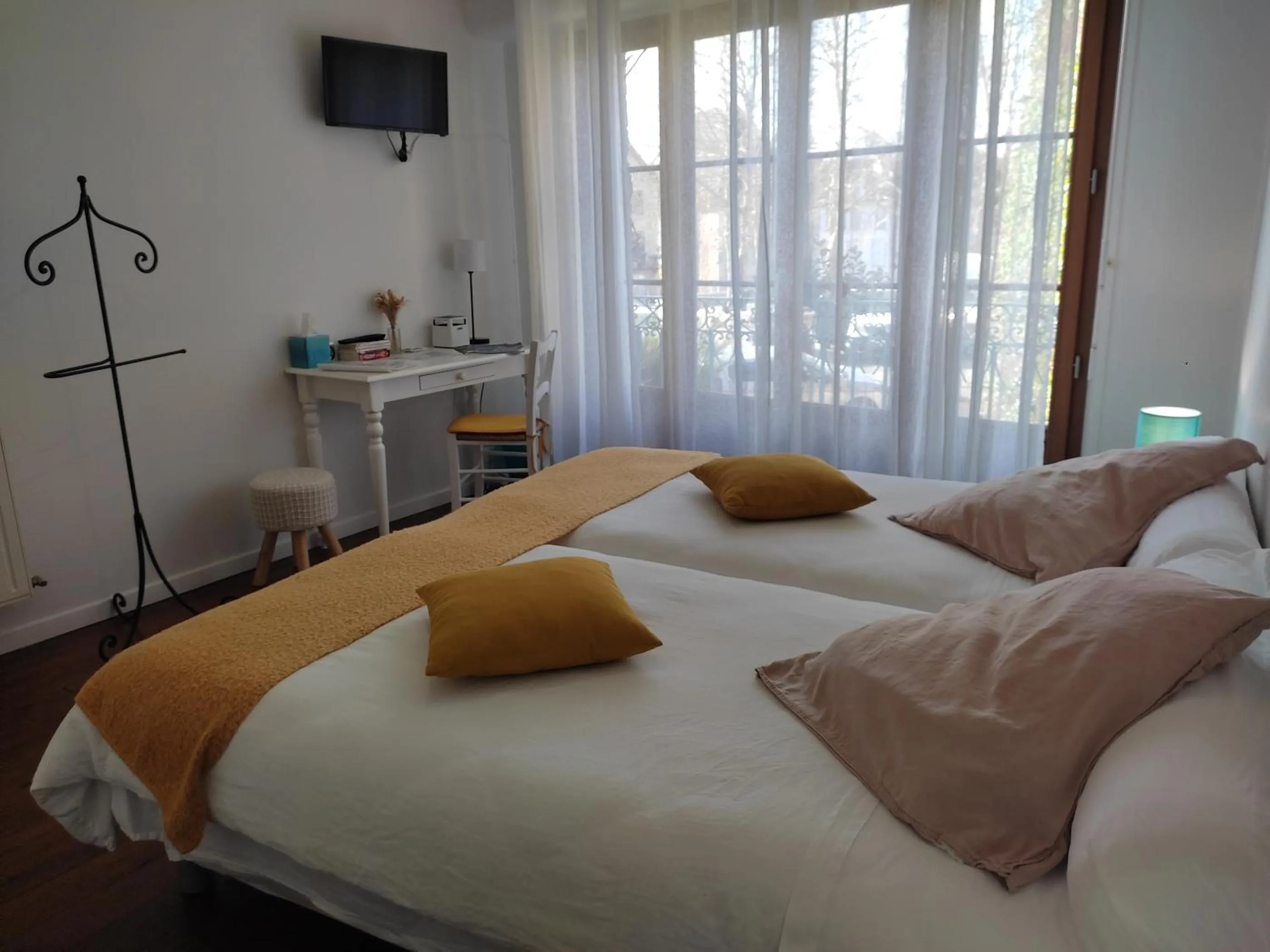 Bedroom, Bed in B&B Amphitryon