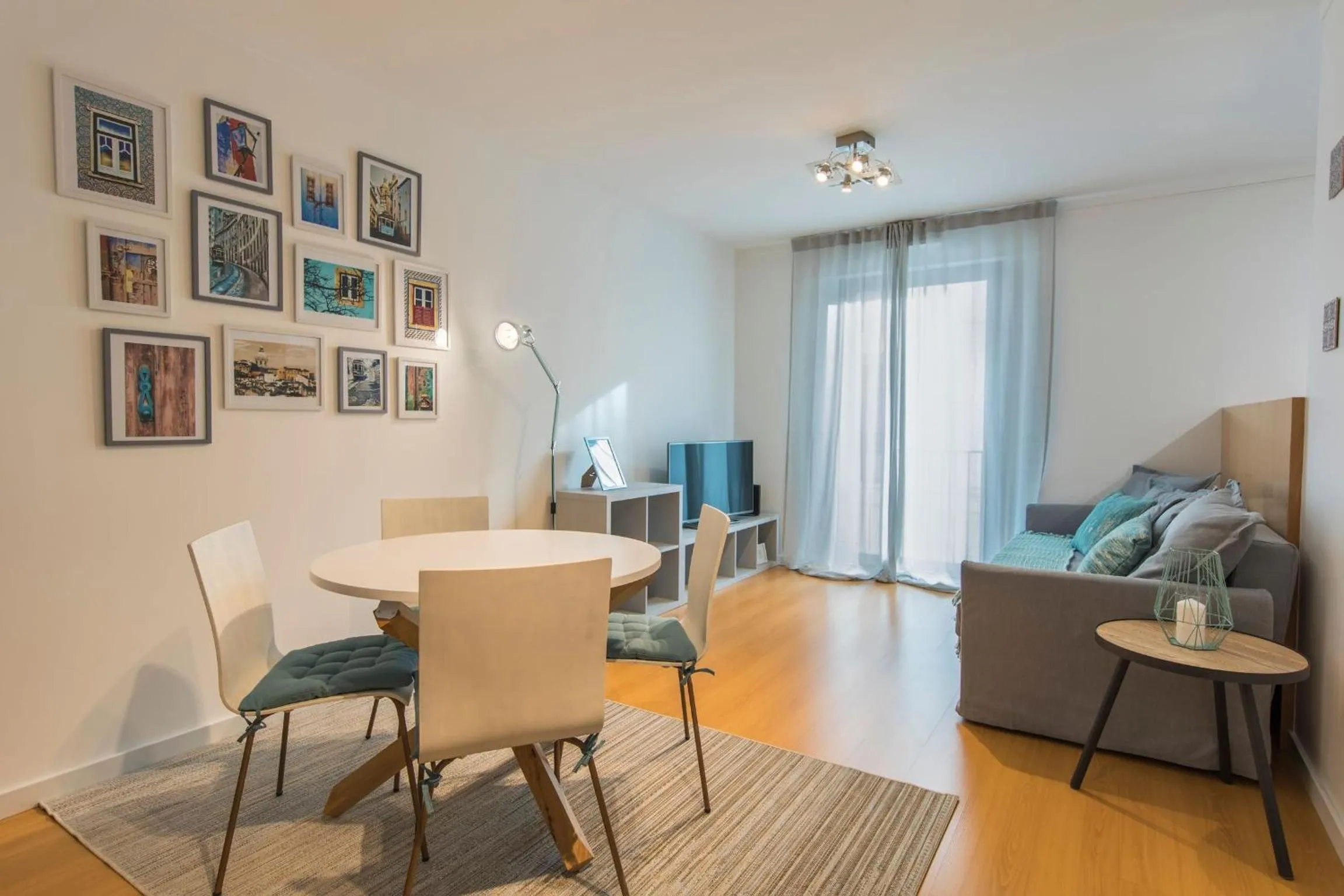 Living room in LovelyStay - Family-Friendly Apartment Downtown
