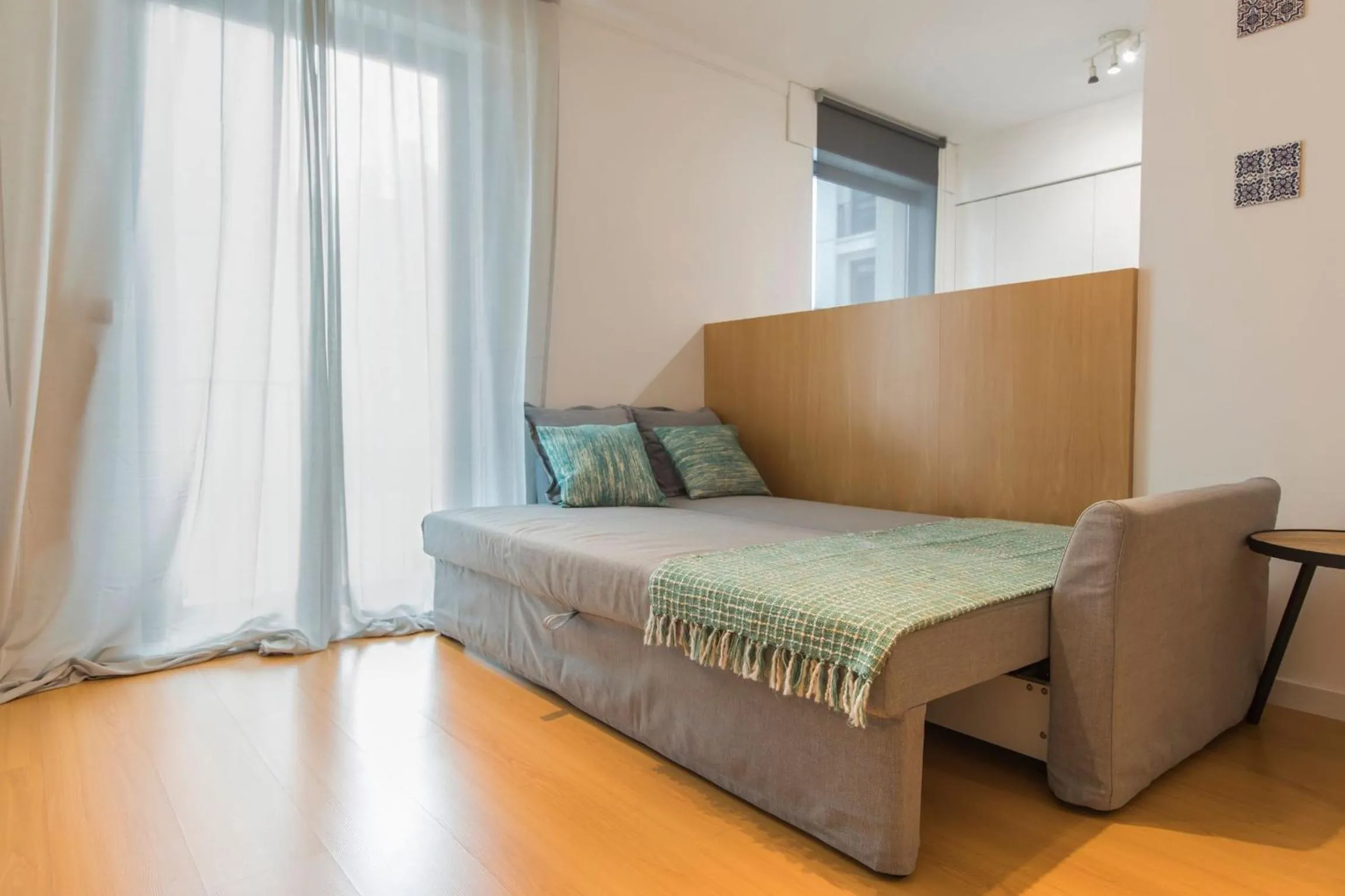 Bed in LovelyStay - Family-Friendly Apartment Downtown