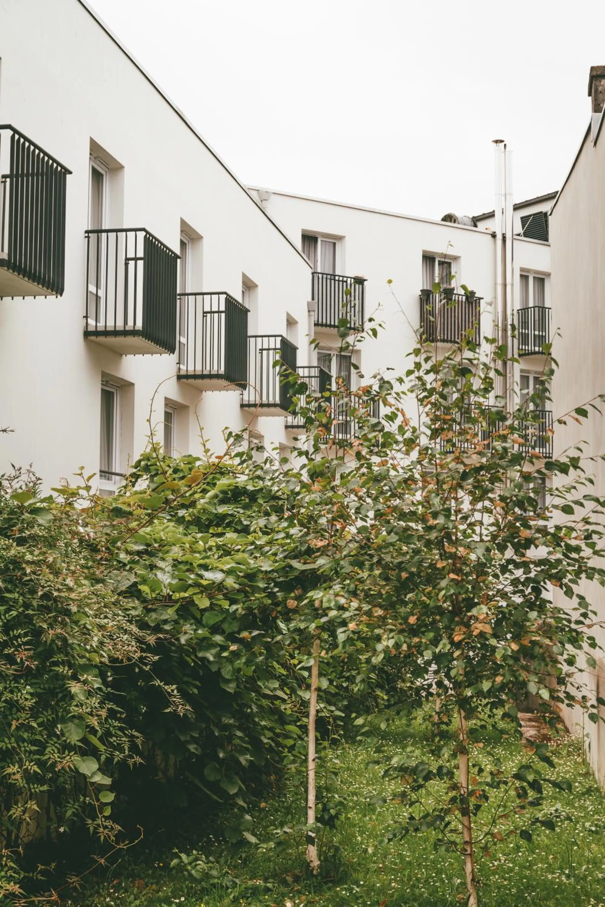 Property building in Terres de France - Appart'Hotel Quimper Bretagne