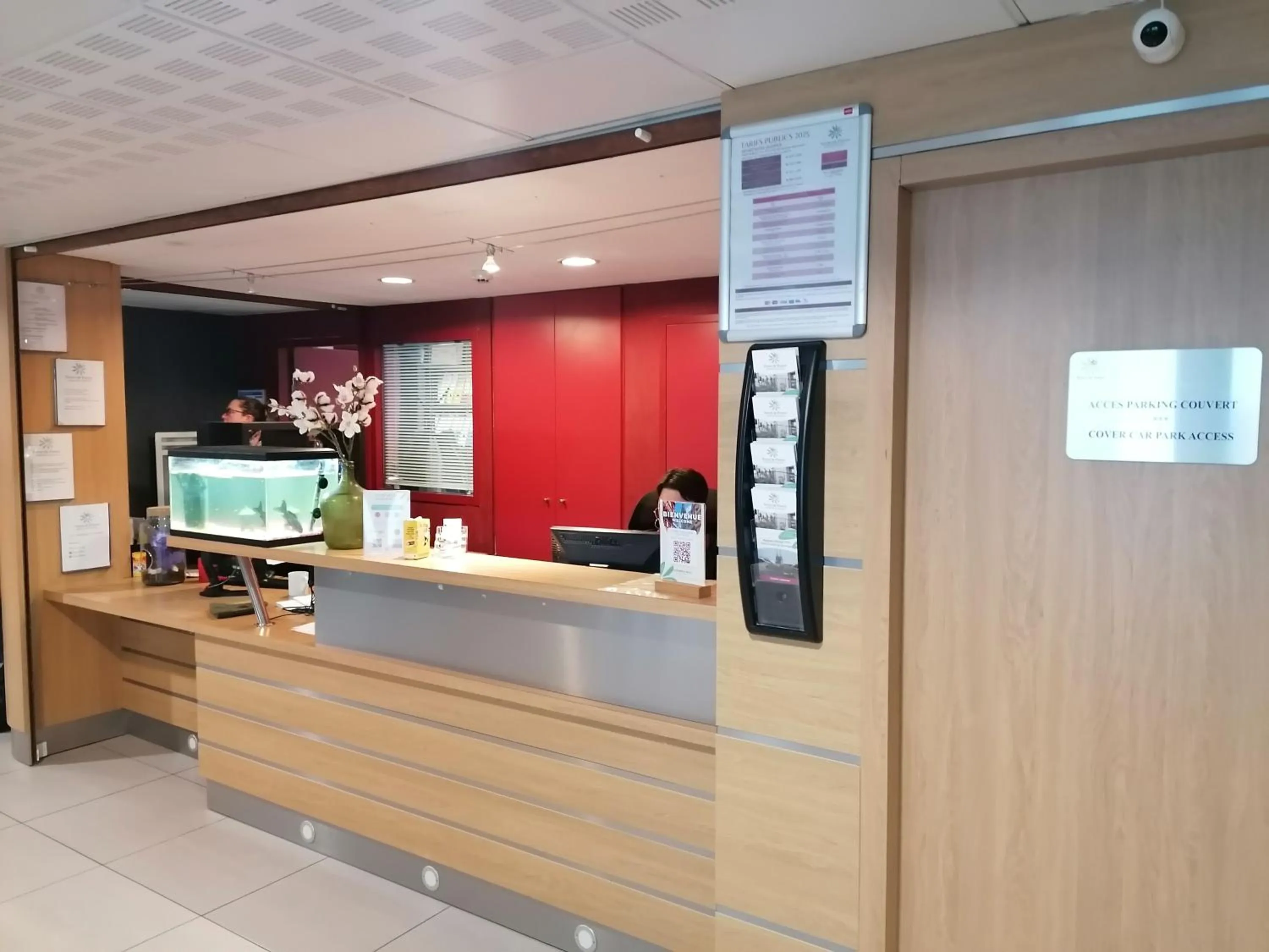 Lobby or reception in Terres de France - Appart'Hotel Quimper Bretagne