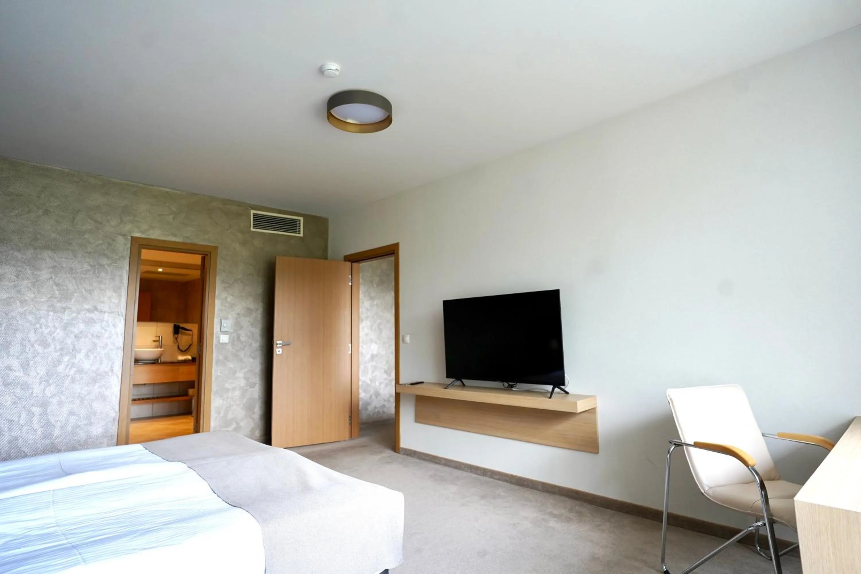 Bedroom, Bed in Belchin Garden SPA&Wellness