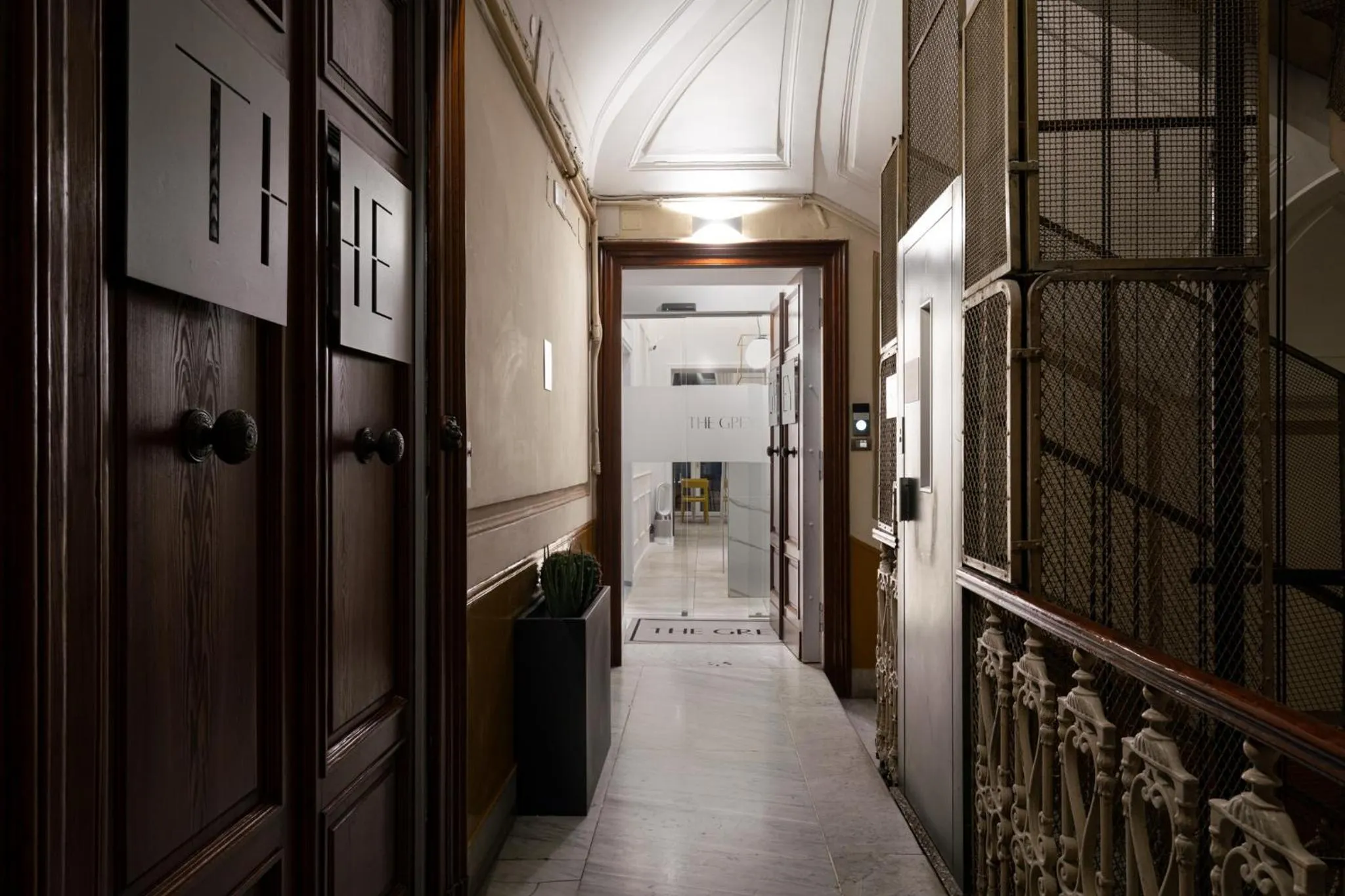 Facade/entrance in The Grey