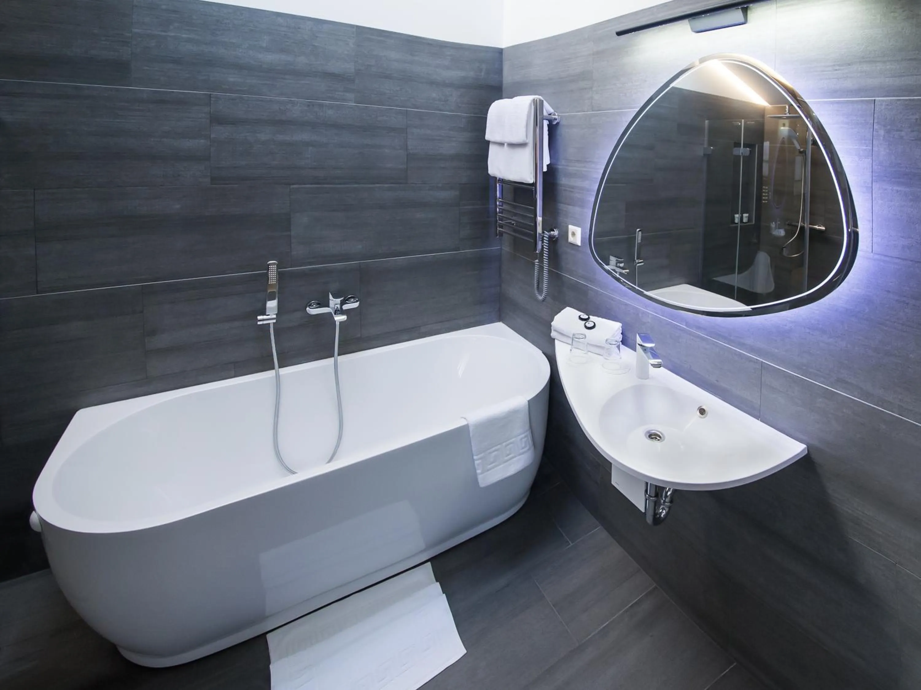 Shower in Dangė Hotel