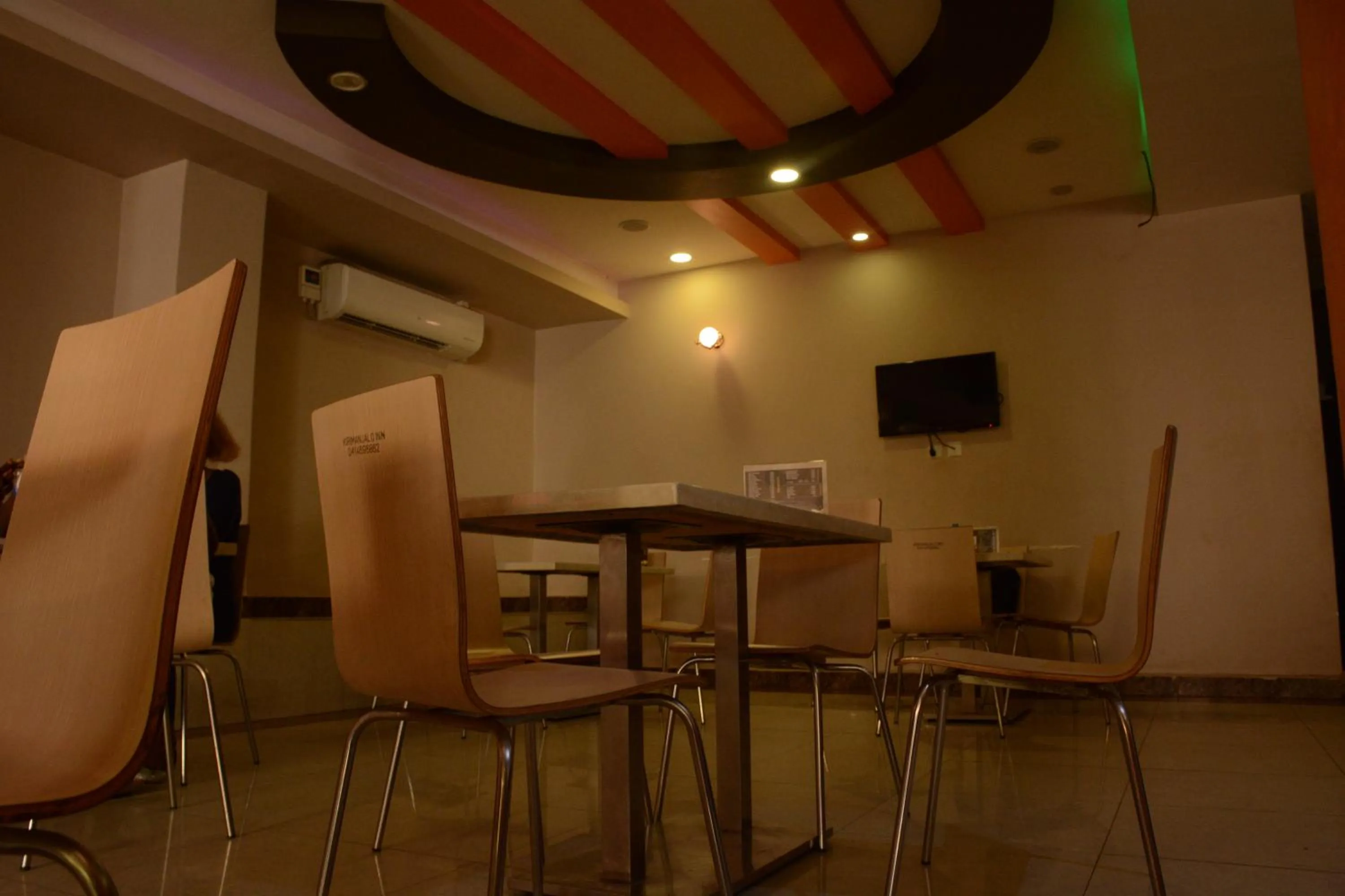 Restaurant/places to eat in Kilimanjaro inn Kampala