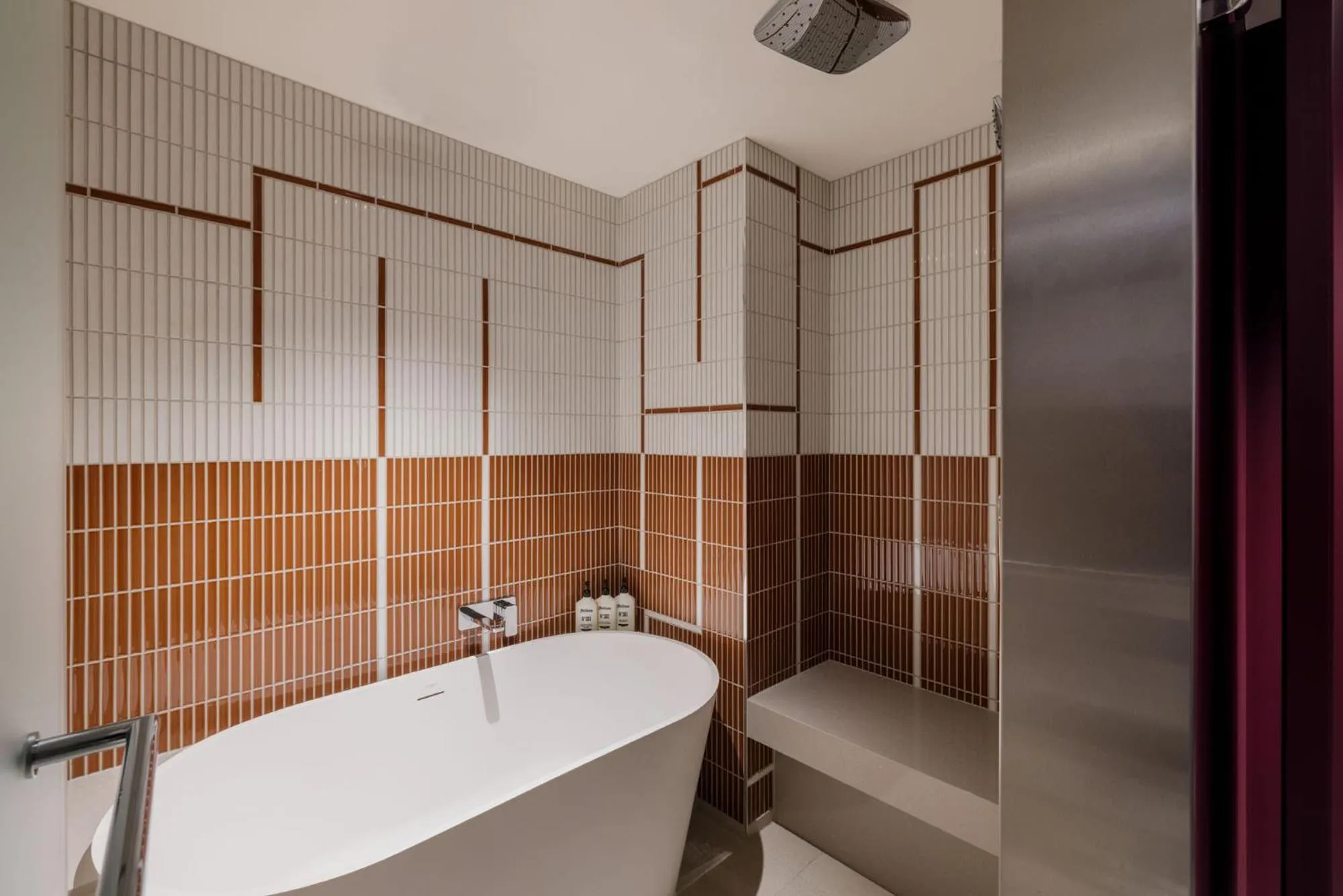 Bathroom in Hotel Indigo Brisbane City Centre by IHG