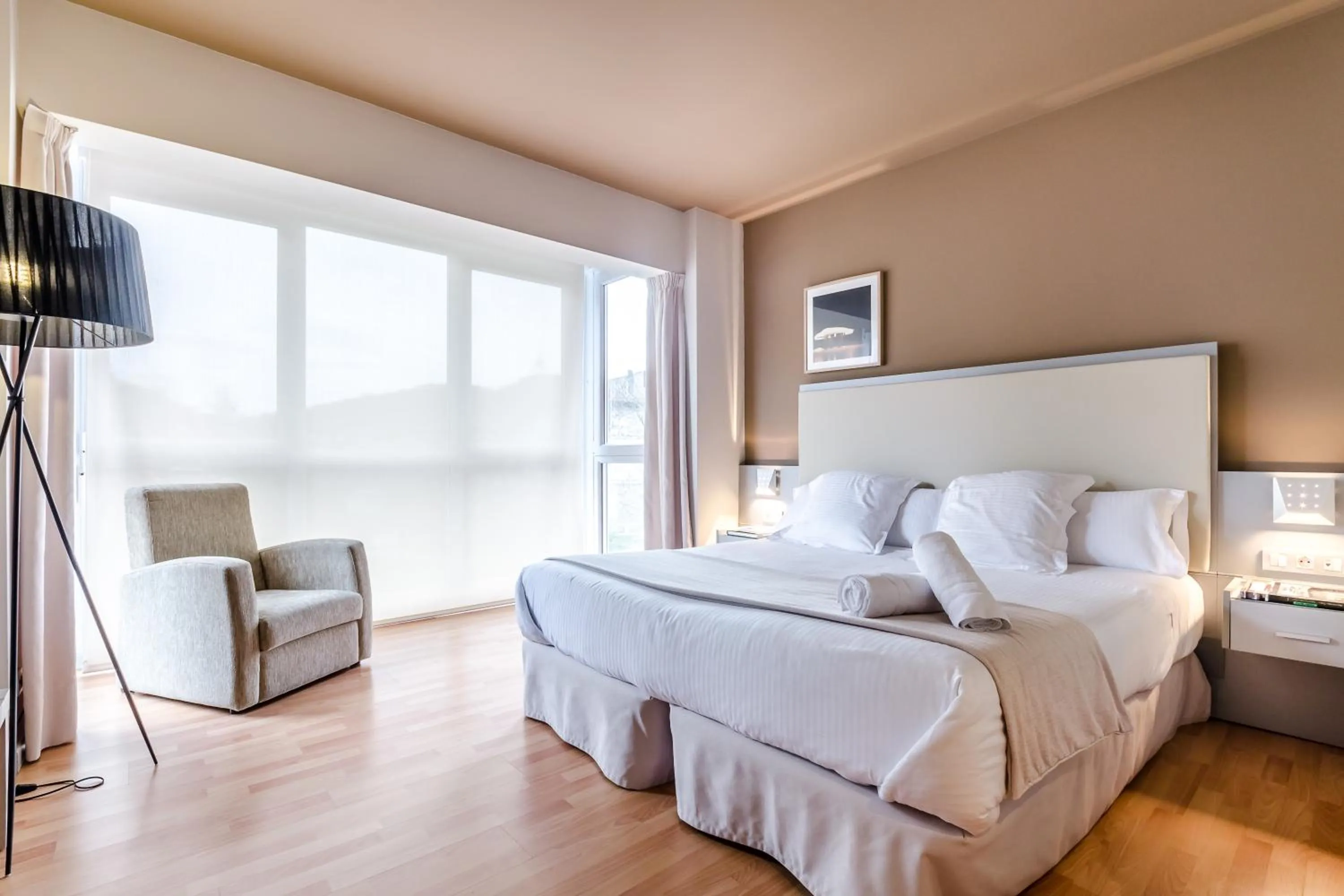 Bedroom, Bed in Hotel Nagusi