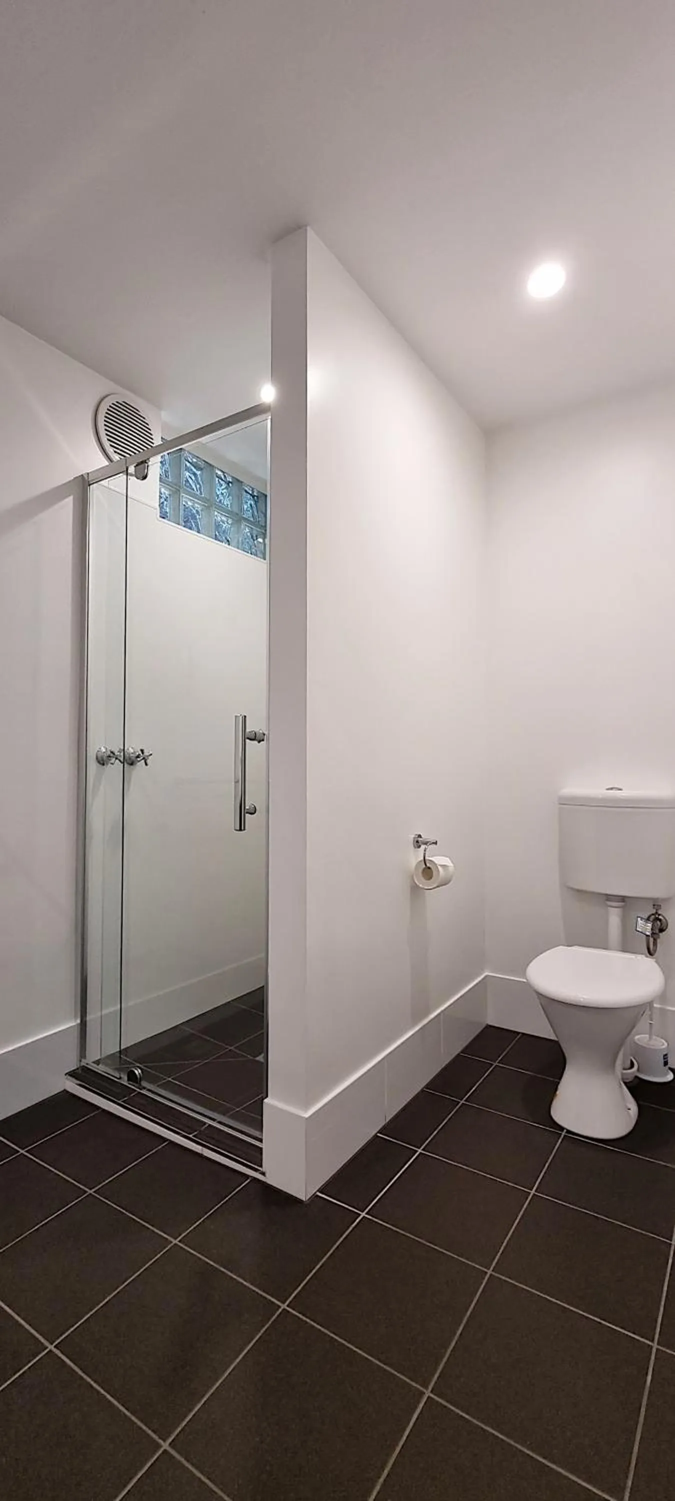 Commodore Regent Launceston