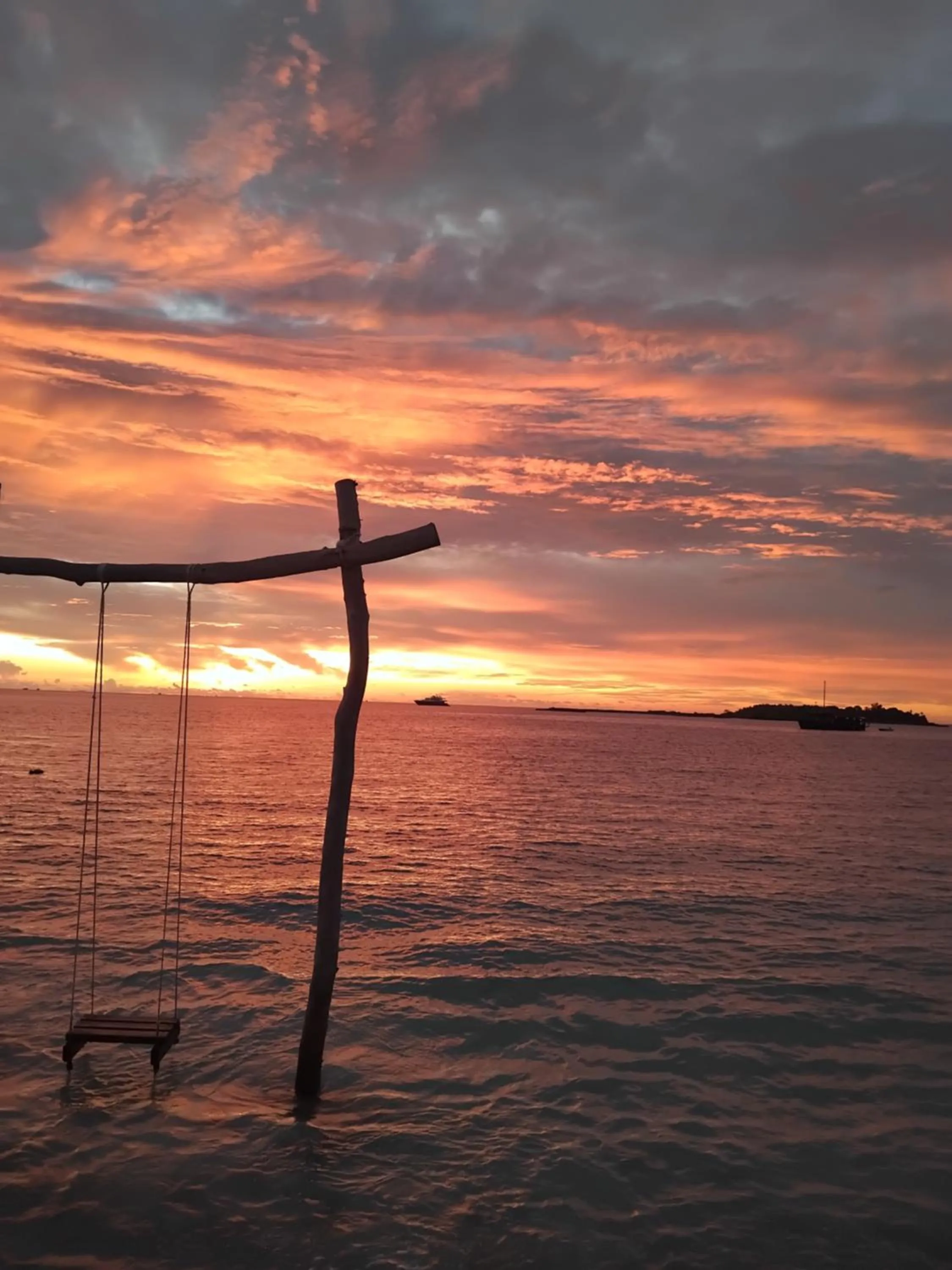 IRIS Beach Residence