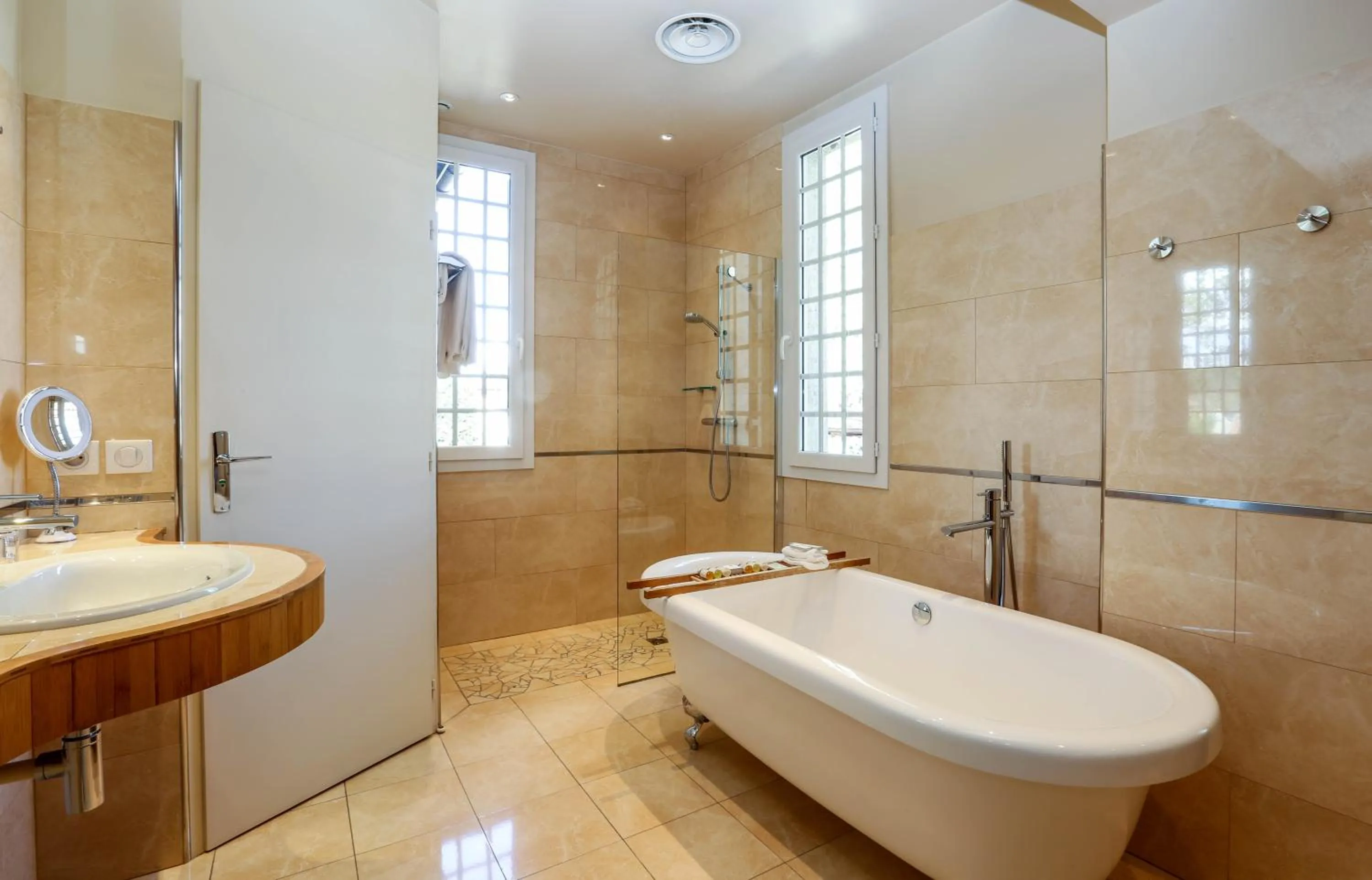 Shower in Relais de la Poste