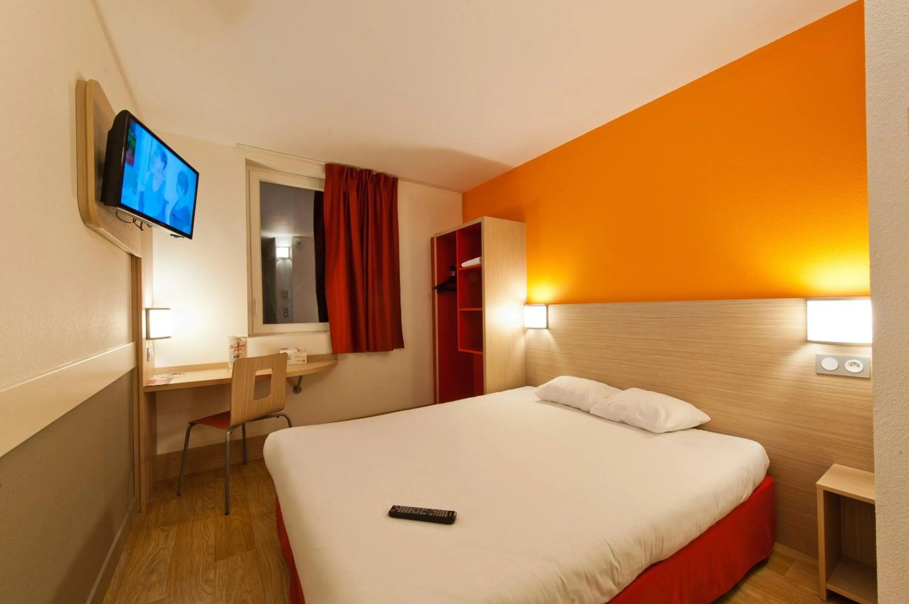 Facade/entrance, Bed in Premiere Classe Sens Nord- Saint Clément