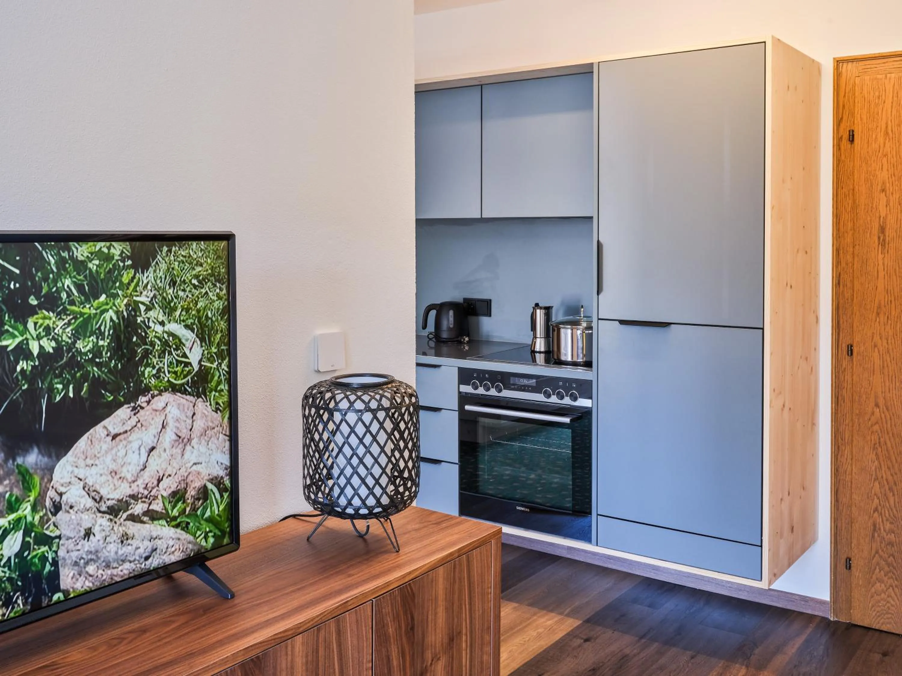 Kitchen or kitchenette in Design Apartments & Zimmer - Zugspitze