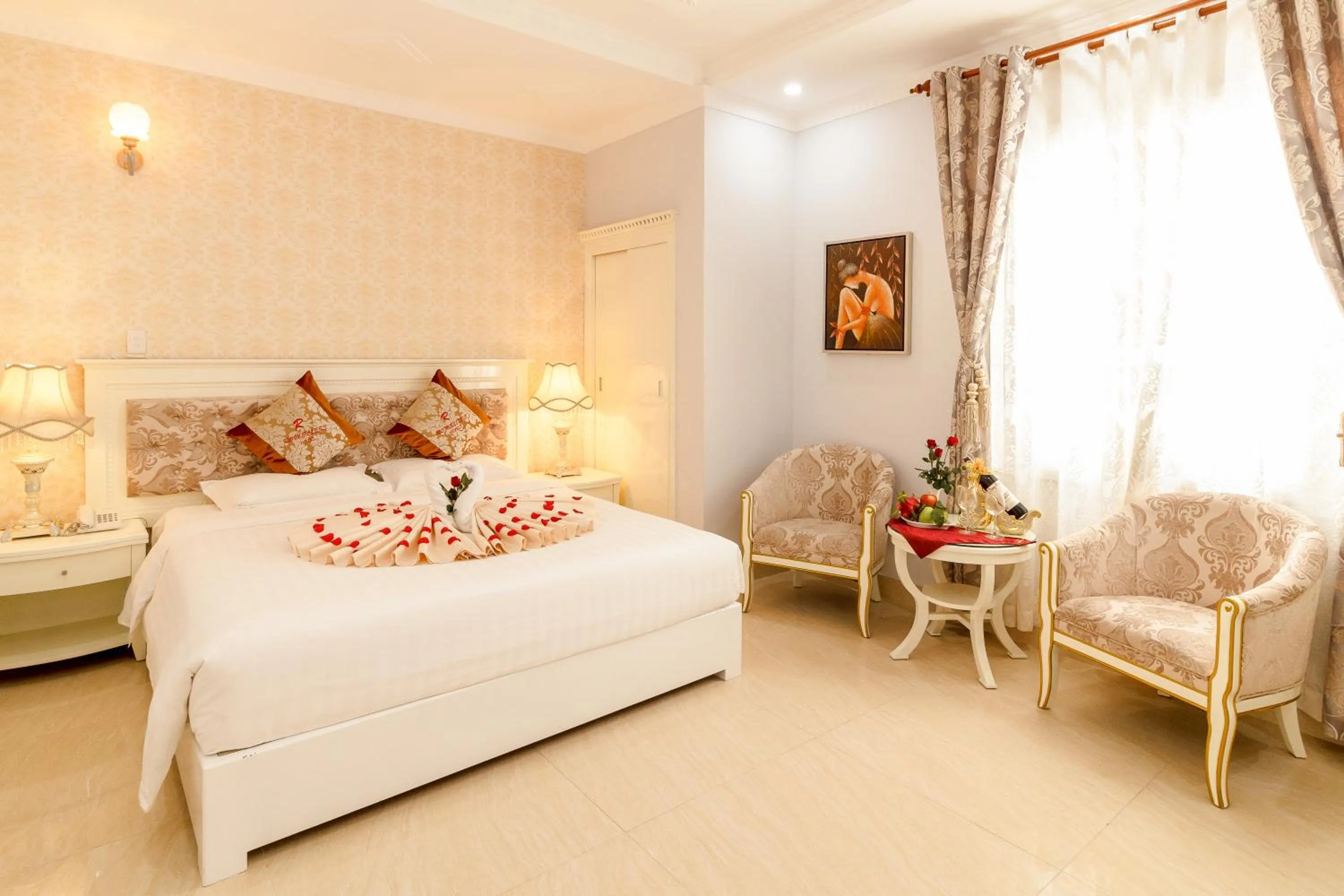 Bed in Romeliess Hotel