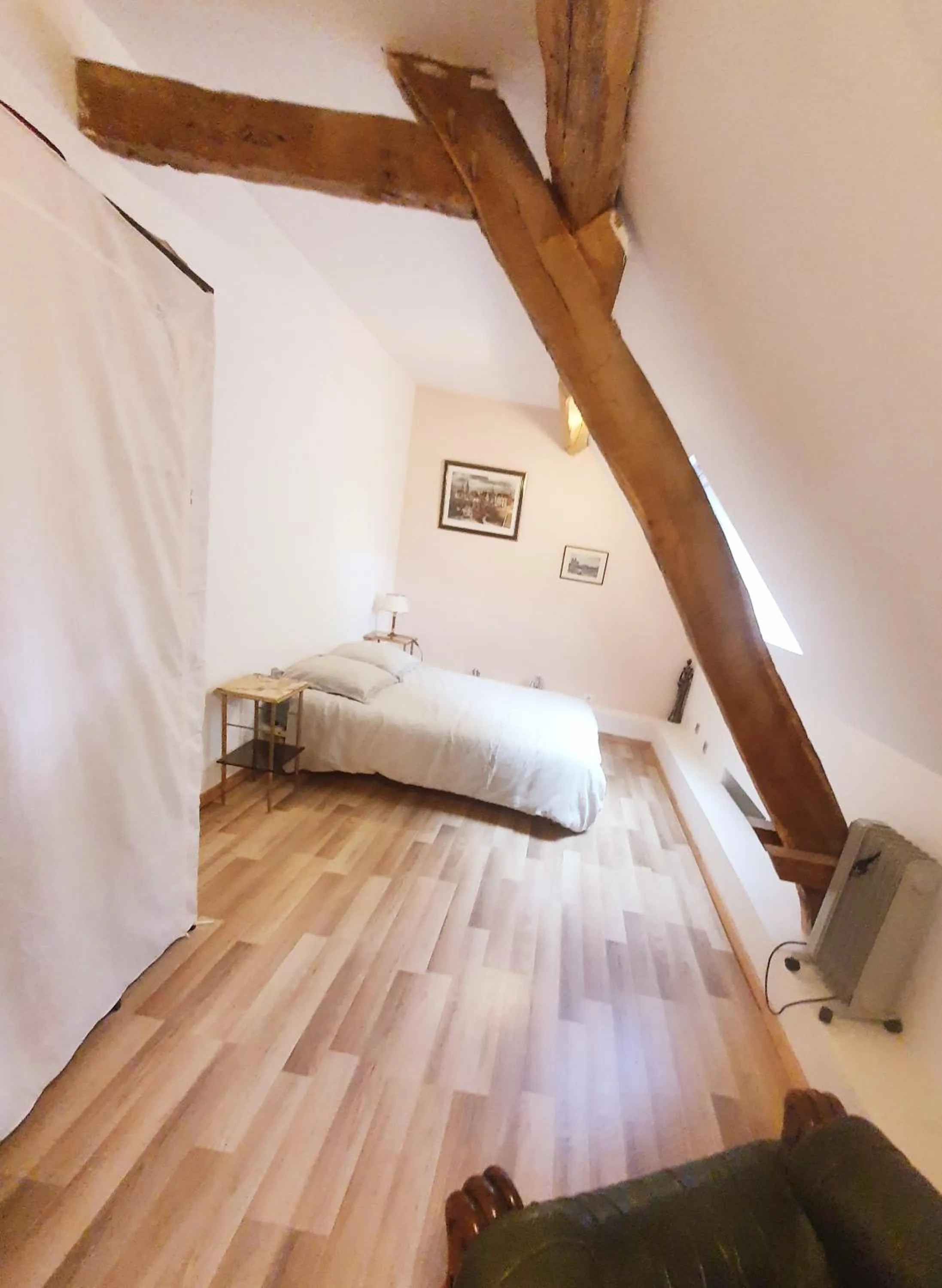 Bed in Chambres d'hôtes Gourdon