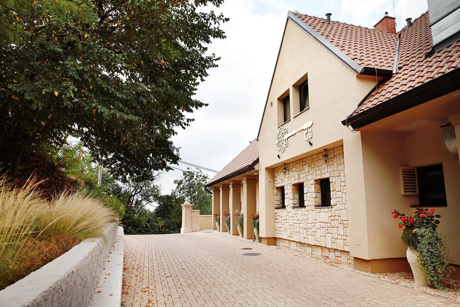 Property building in Hotel Golden Key, 4 Stars Superior