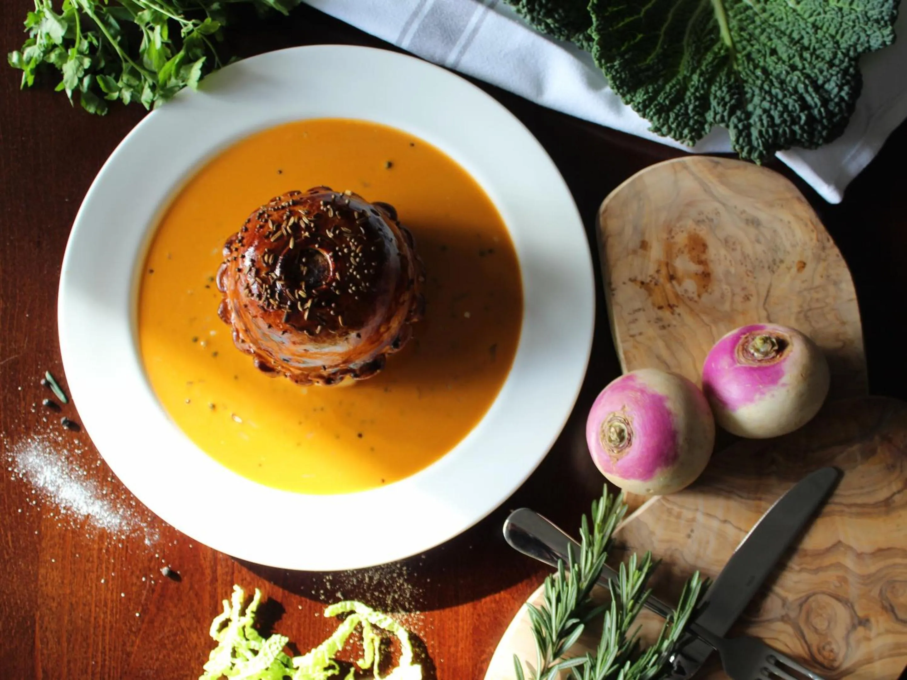 Dining area in The White Horse Inn