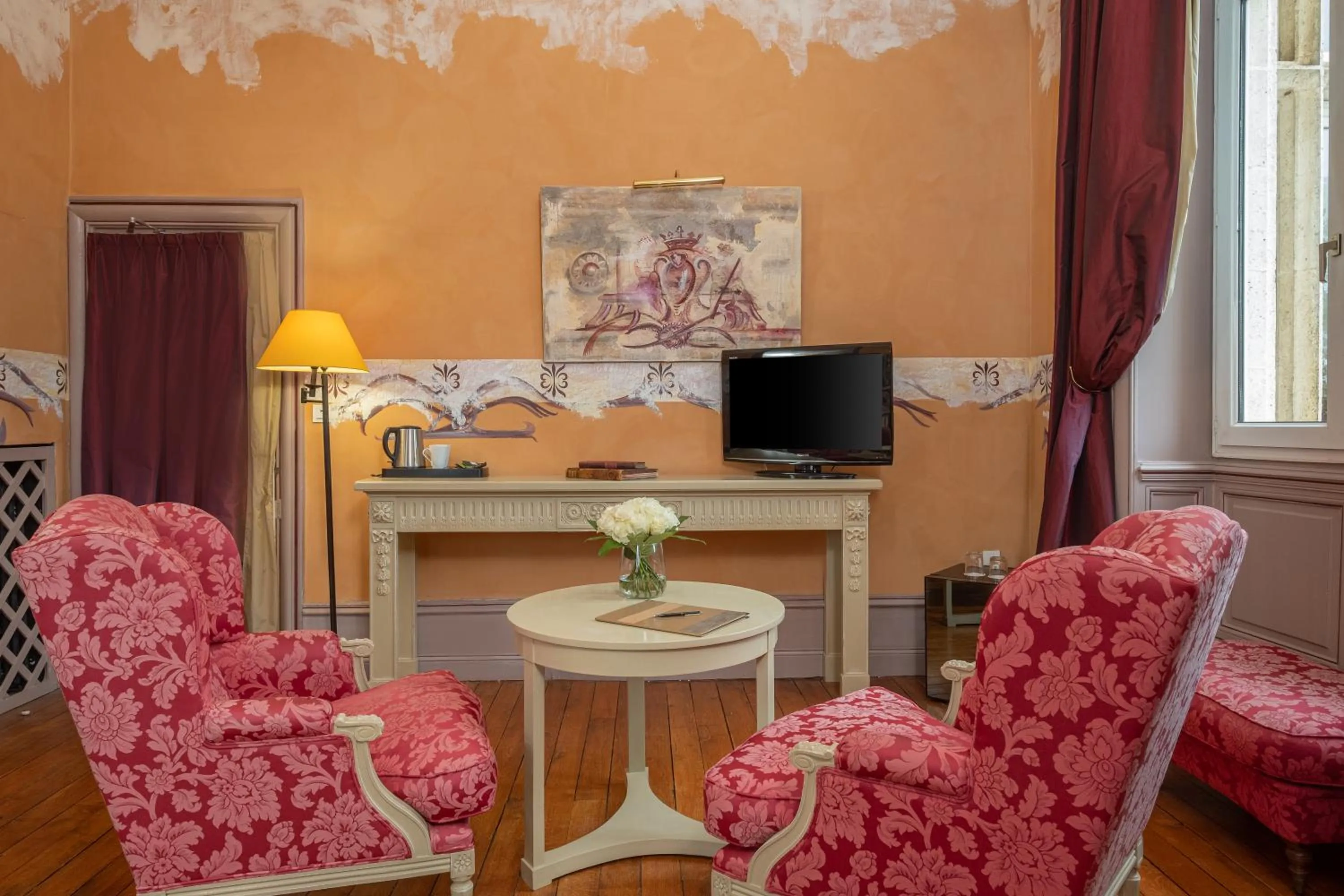 Living room in Château des Reynats