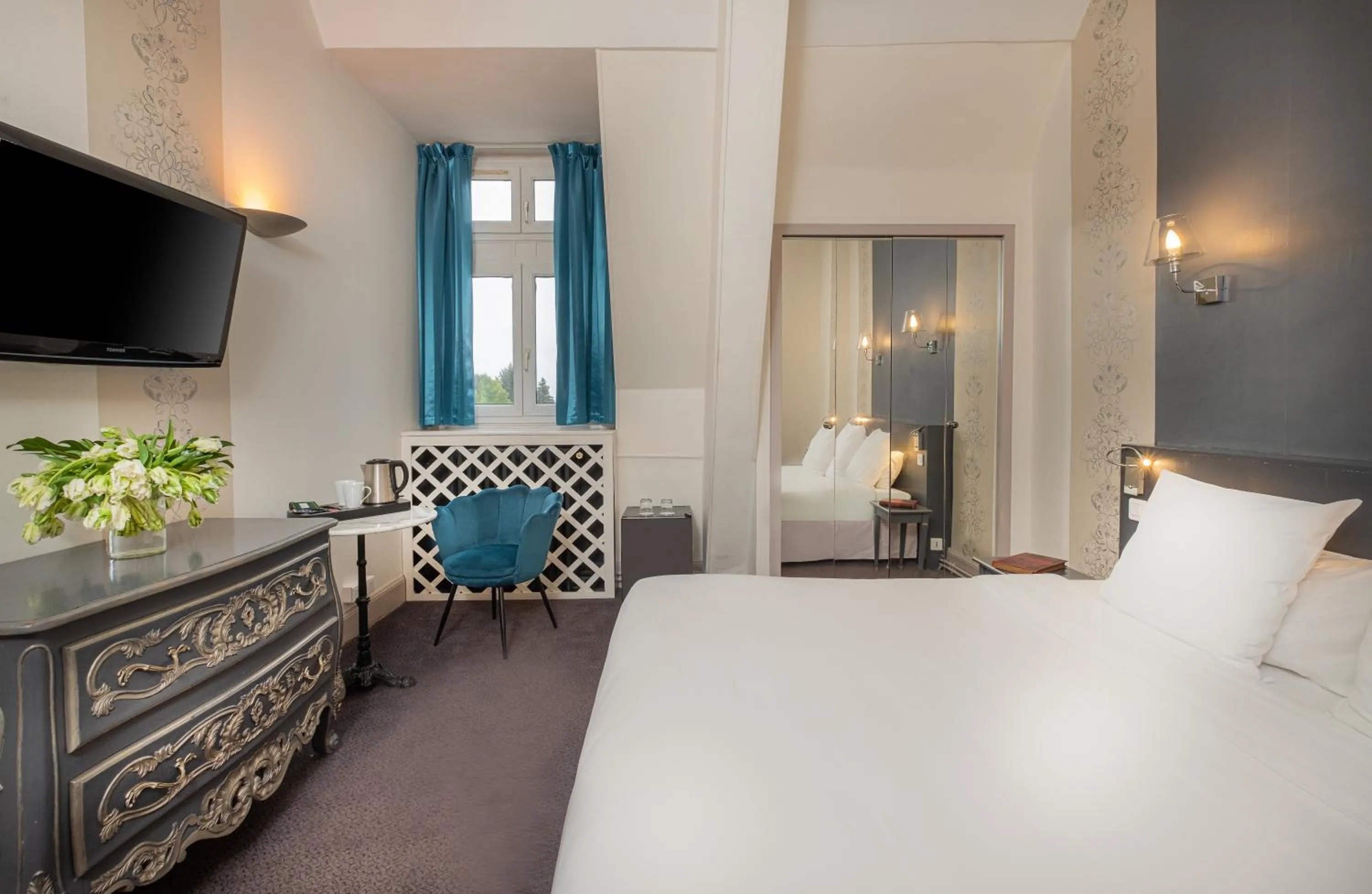 Superior Double Room in Château des Reynats