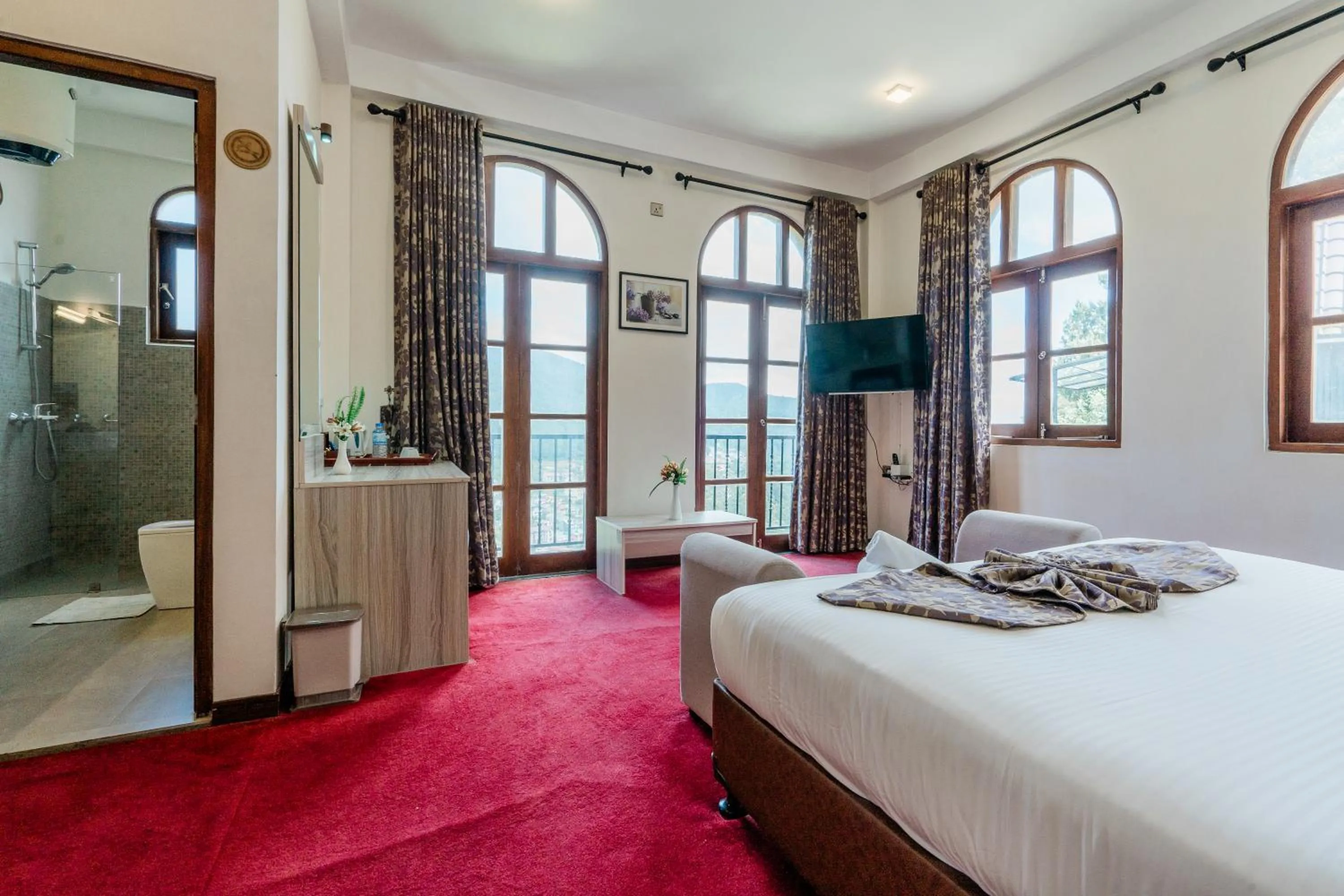 Photo of the whole room, Bed in The Wind Castle