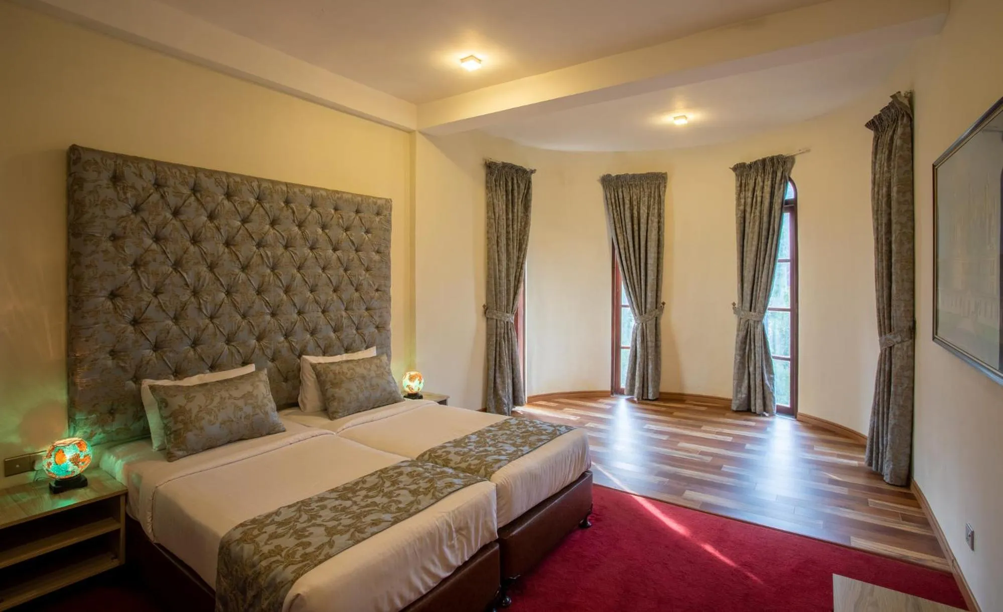 Family, Bed in The Wind Castle