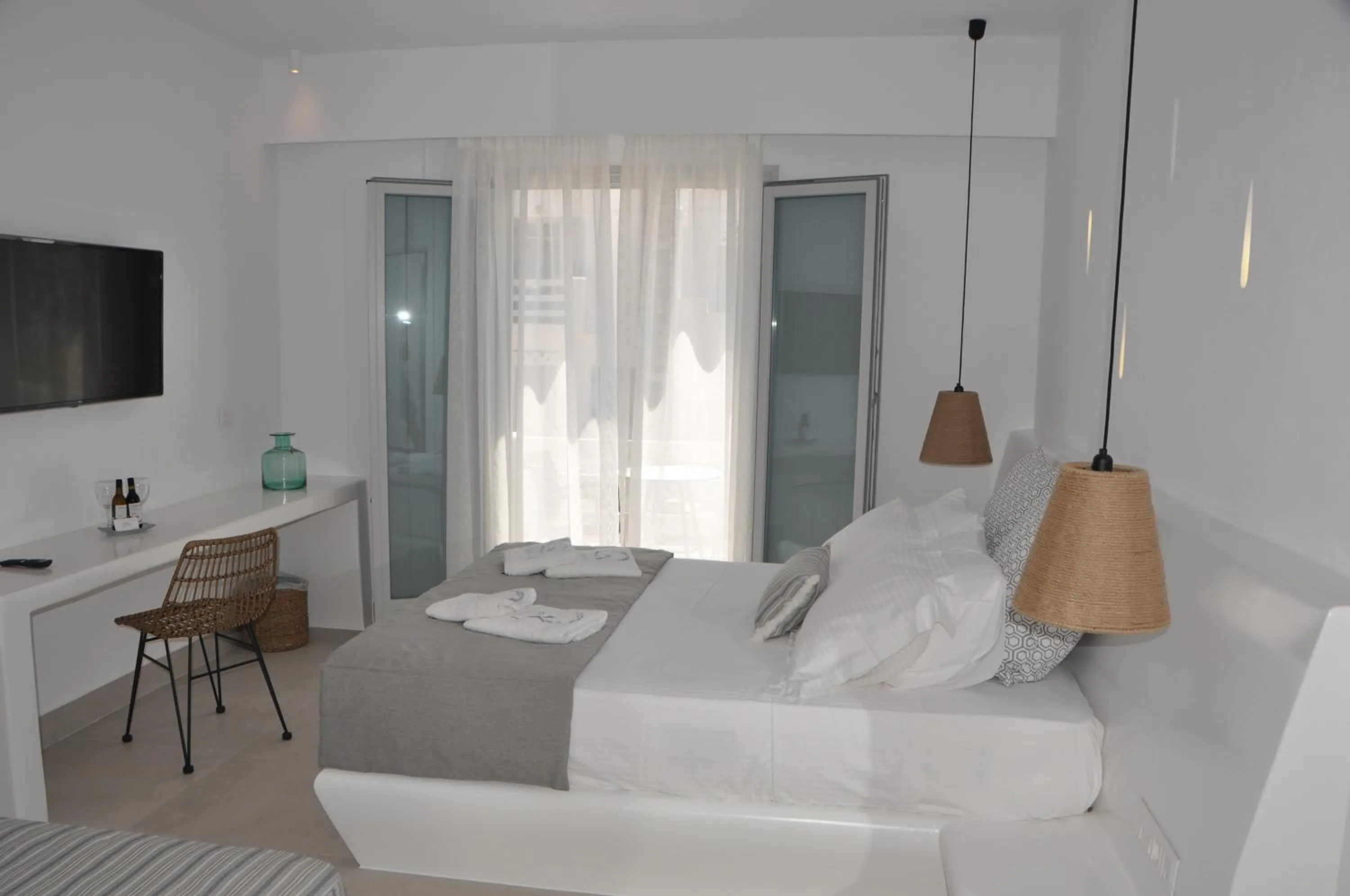 Bed in Quartano Luxury Cycladic Residence, Adults Only (13+)