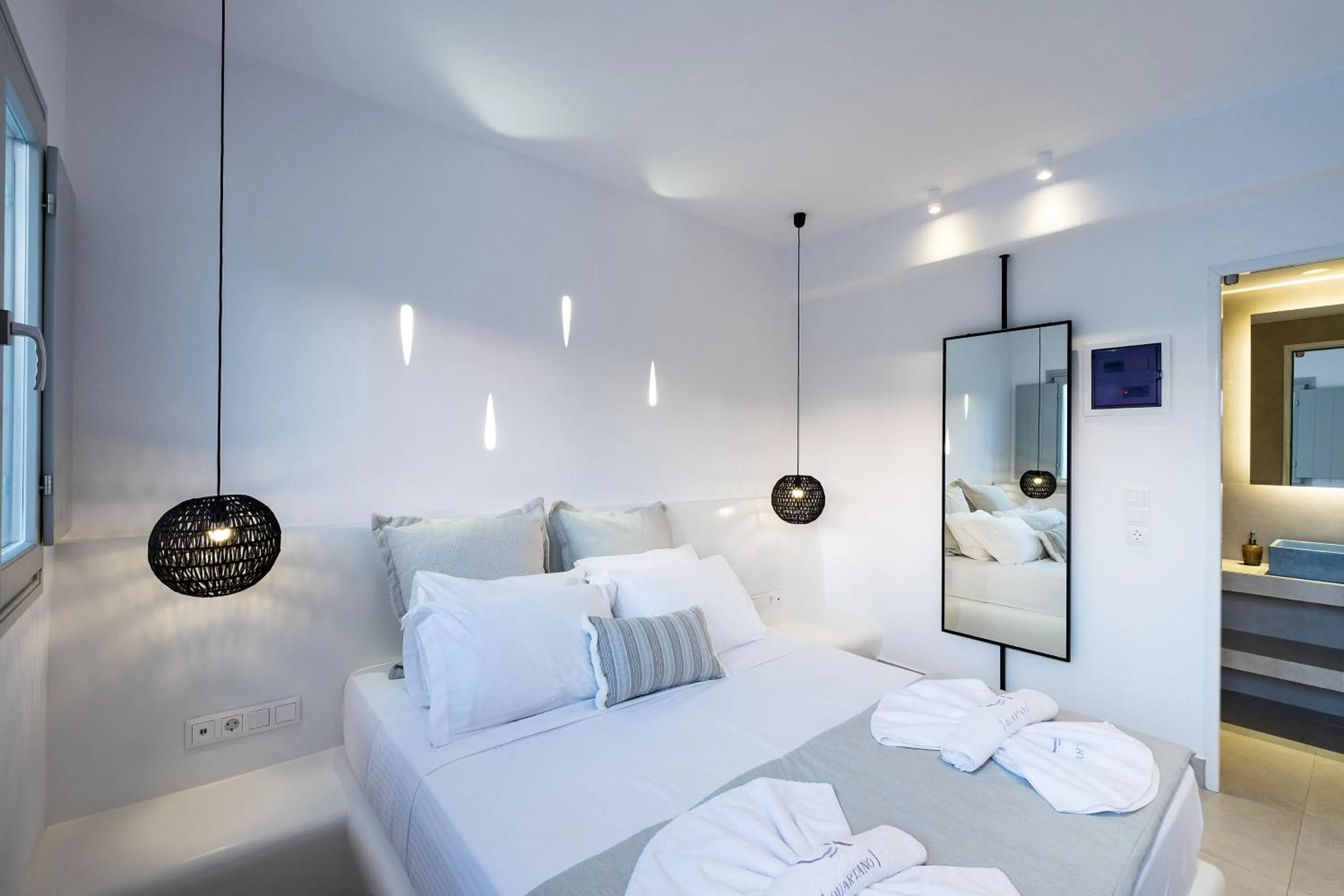 Bed in Quartano Luxury Cycladic Residence, Adults Only (13+)