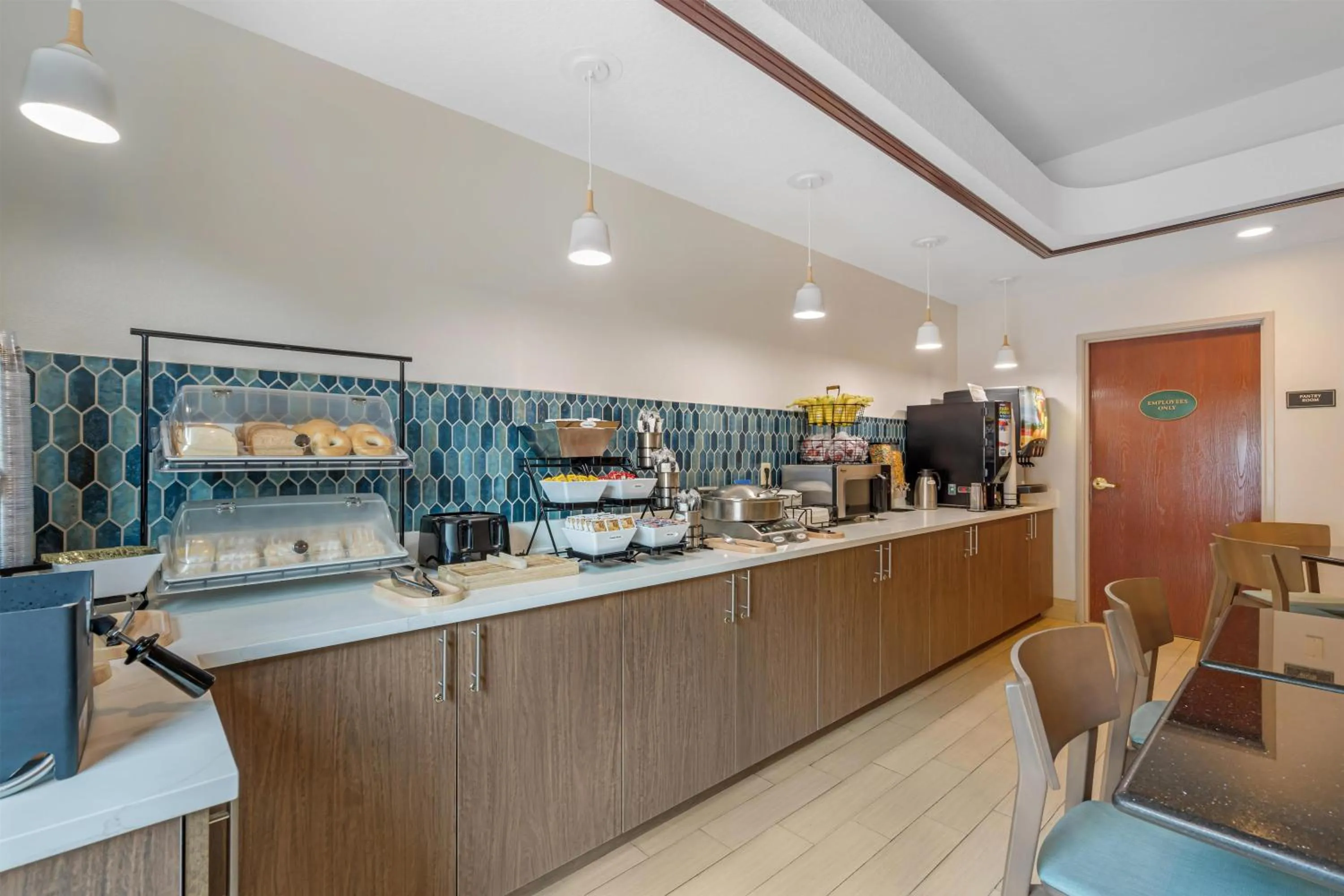 Breakfast in Best Western Wesley Chapel