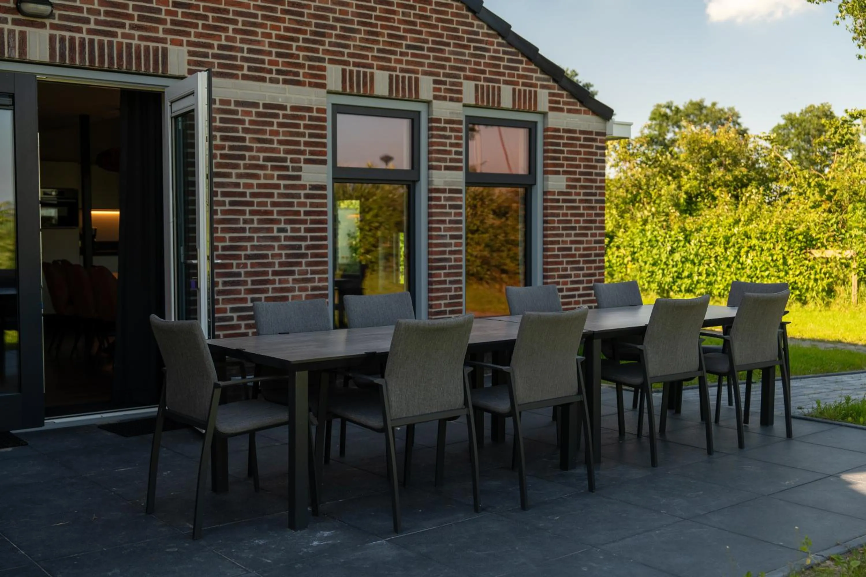 Property building in Waterdorp Burdaard
