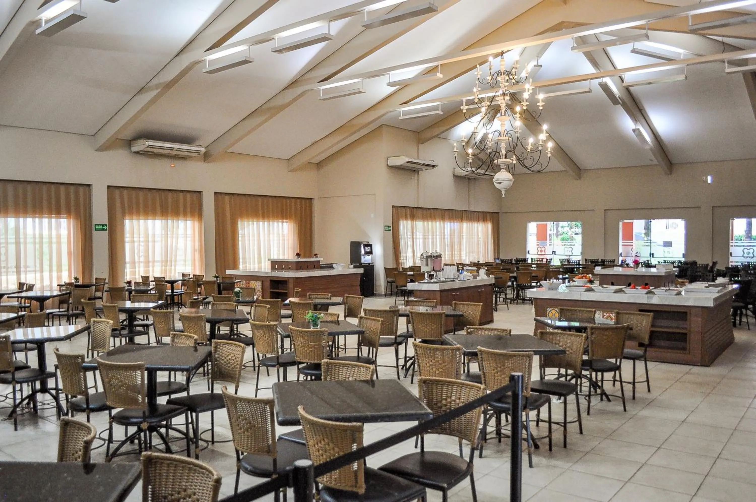 Restaurant/places to eat in Thermas de Olimpia Resort