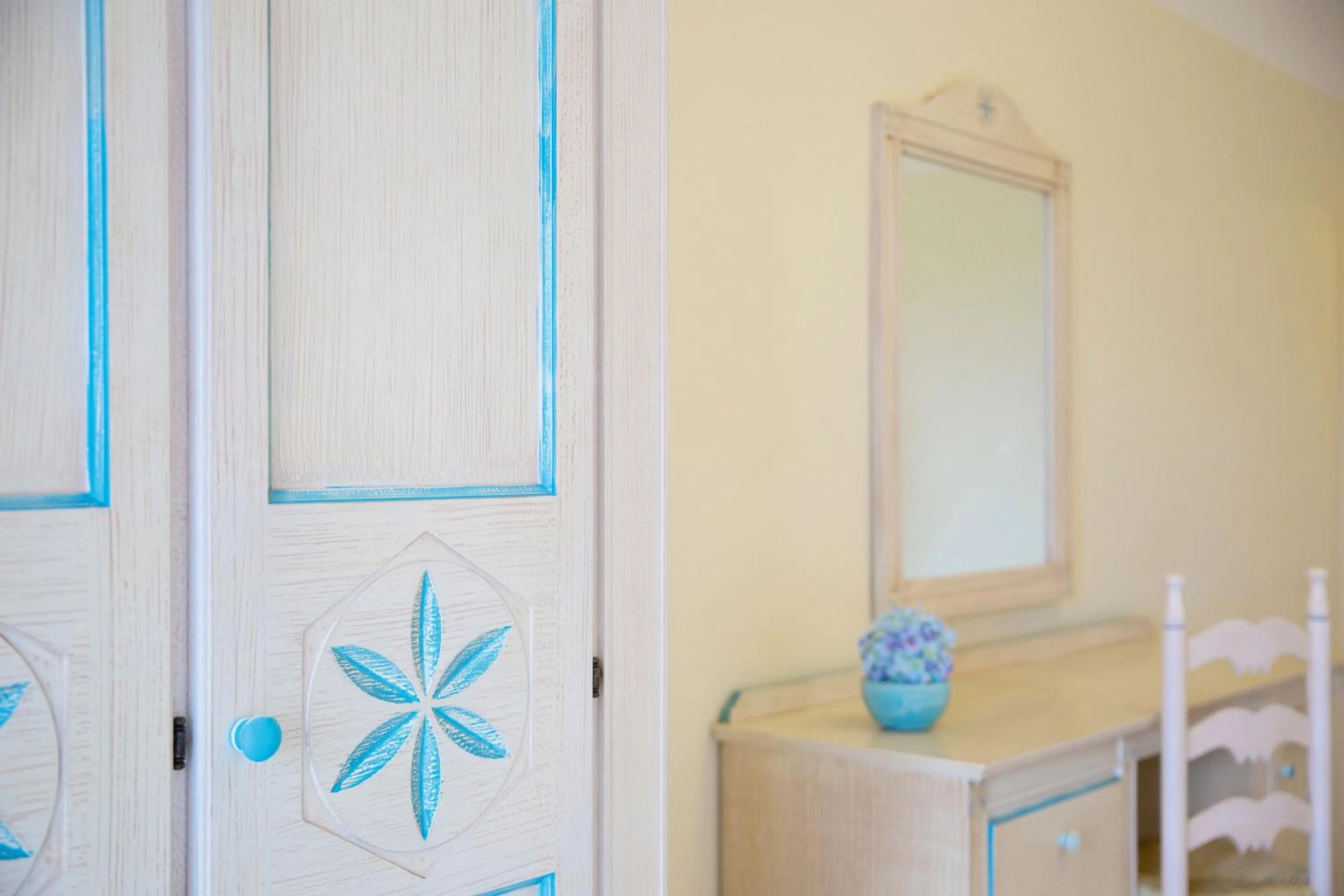 Bedroom, Bed in Club Hotel Marina Beach