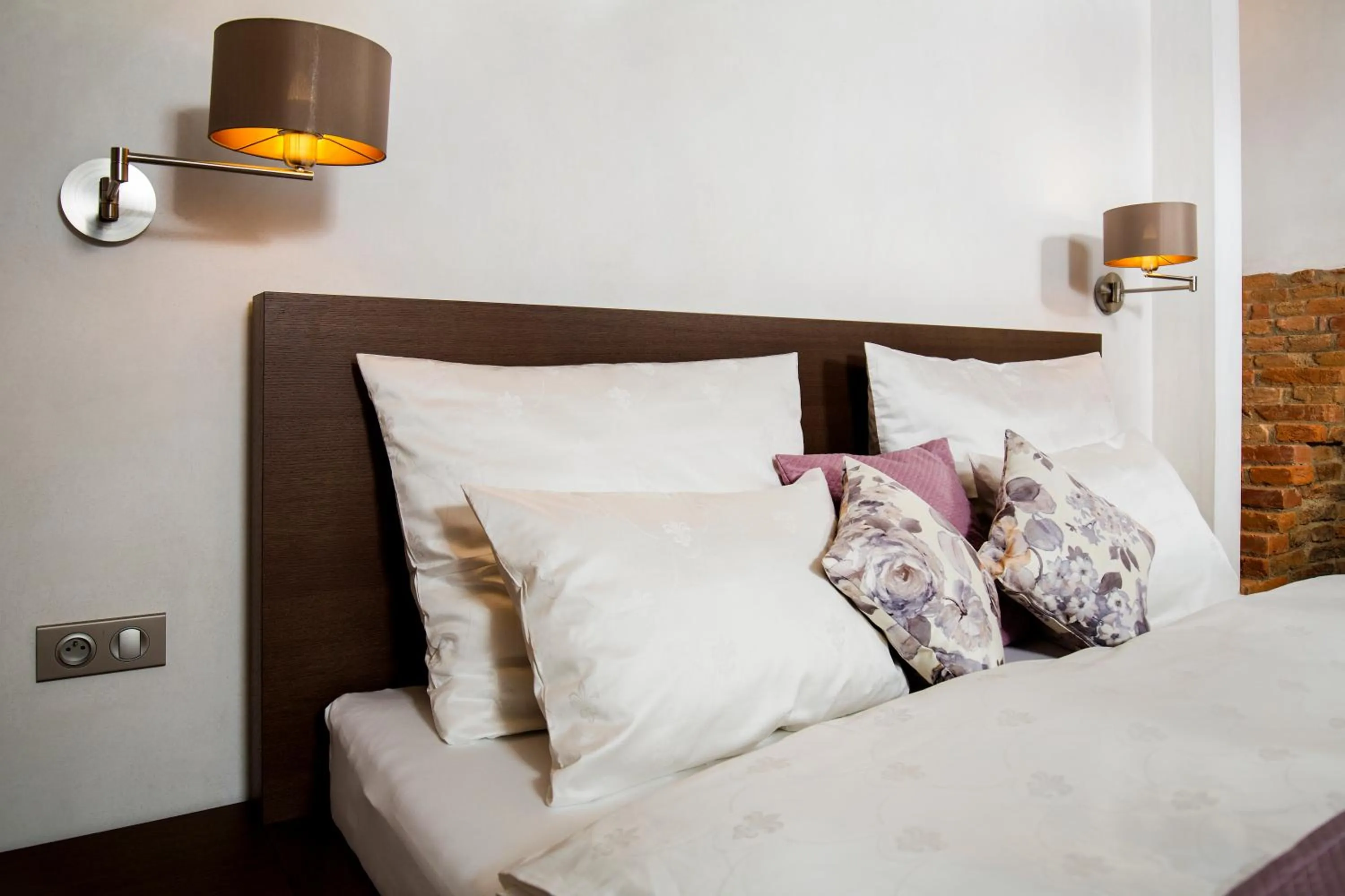 Bedroom, Bed in Kaštieľ Kubínyi