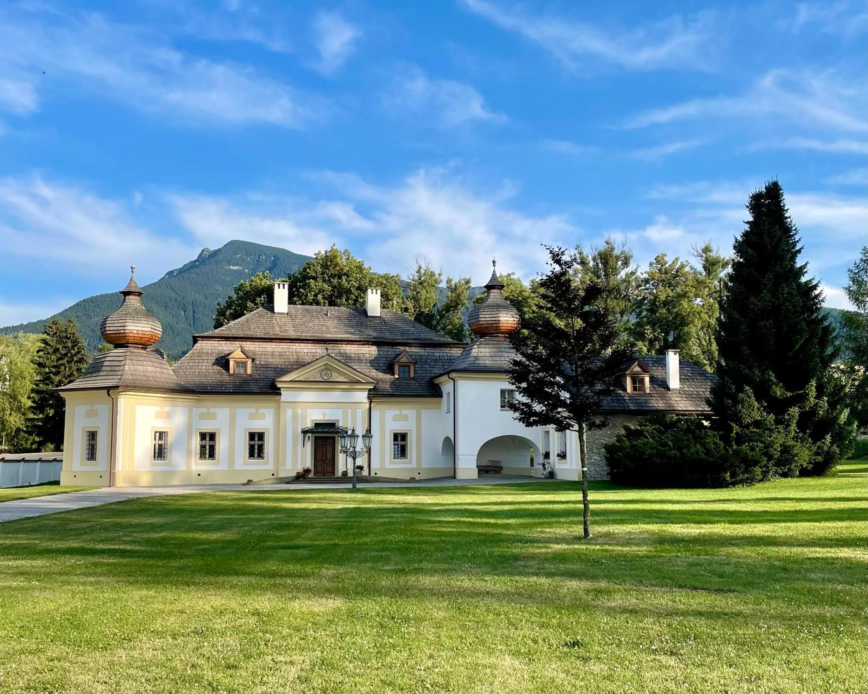 Property building in Kaštieľ Kubínyi