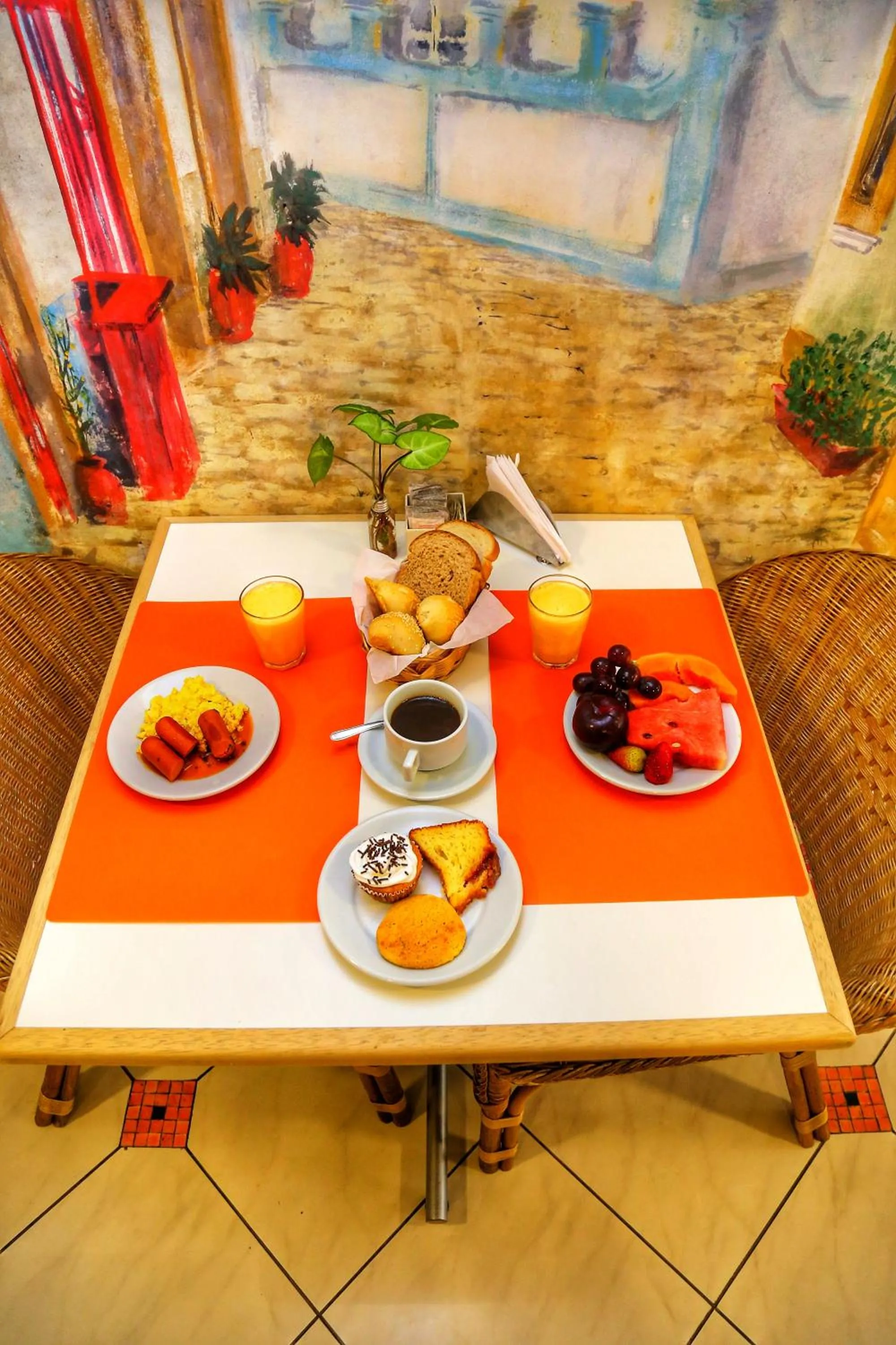 Breakfast in Residencial Bella Vista Suites