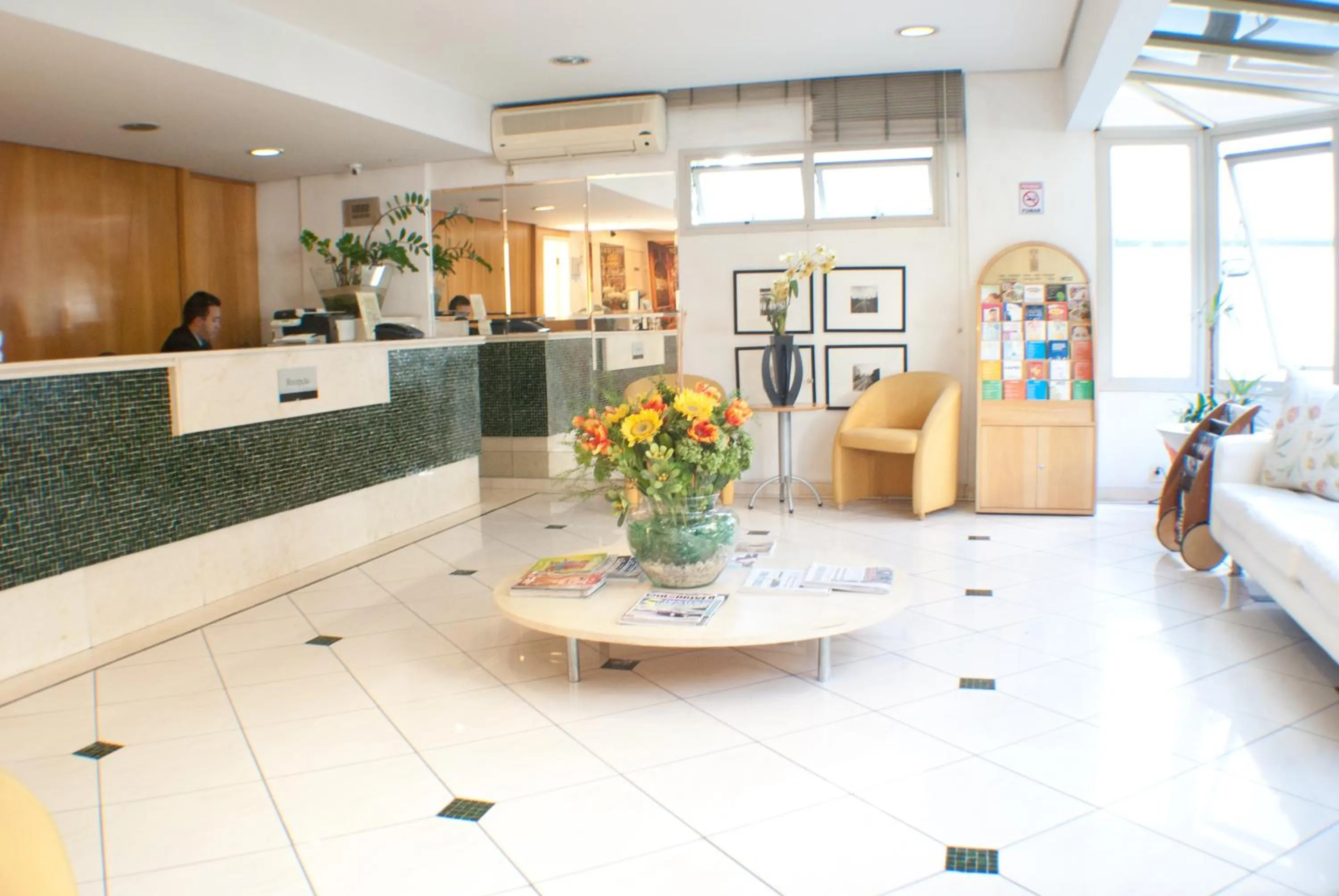 Staff in Residencial Bella Vista Suites