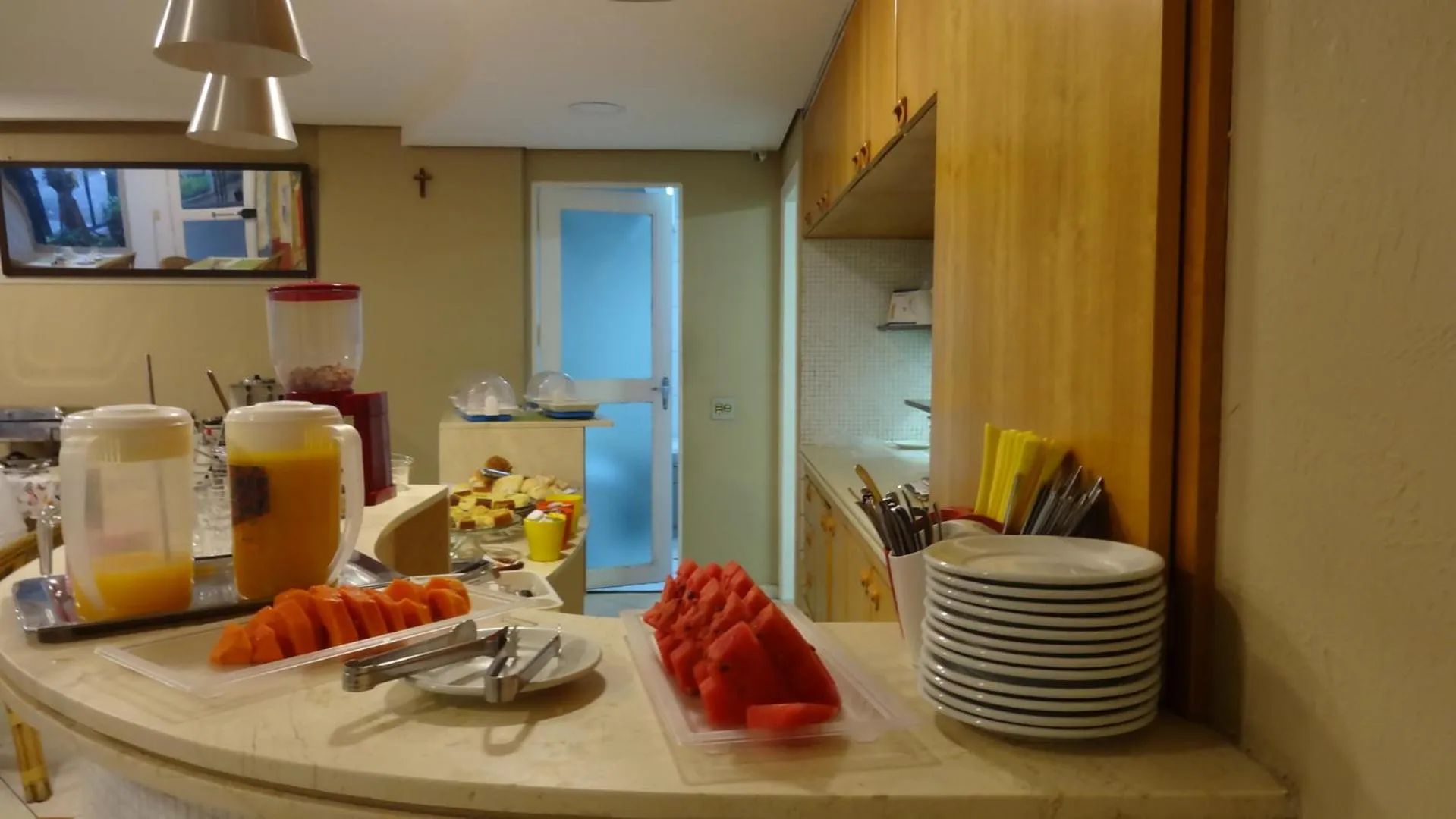 Continental breakfast in Residencial Bella Vista Suites