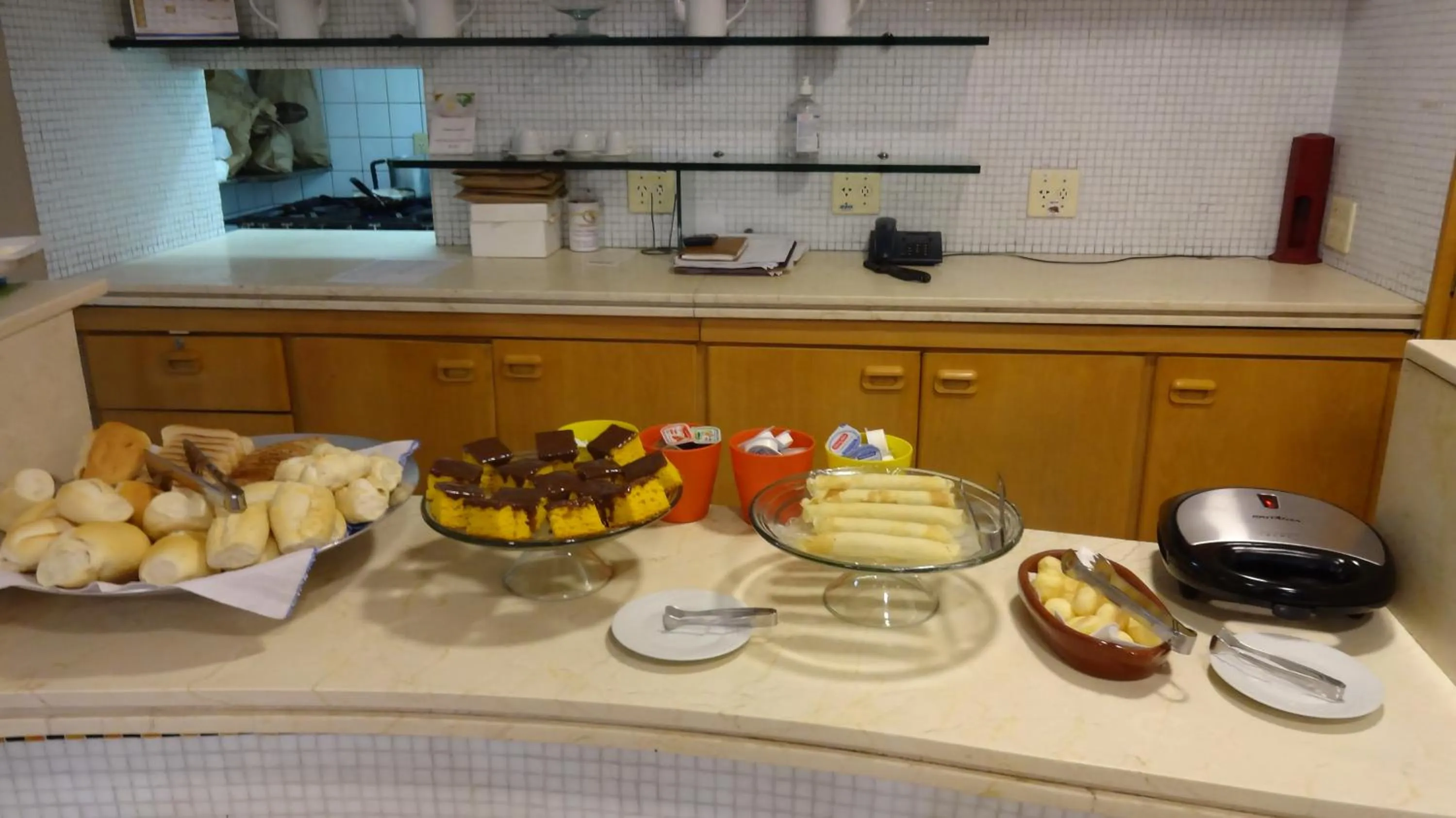 Breakfast in Residencial Bella Vista Suites