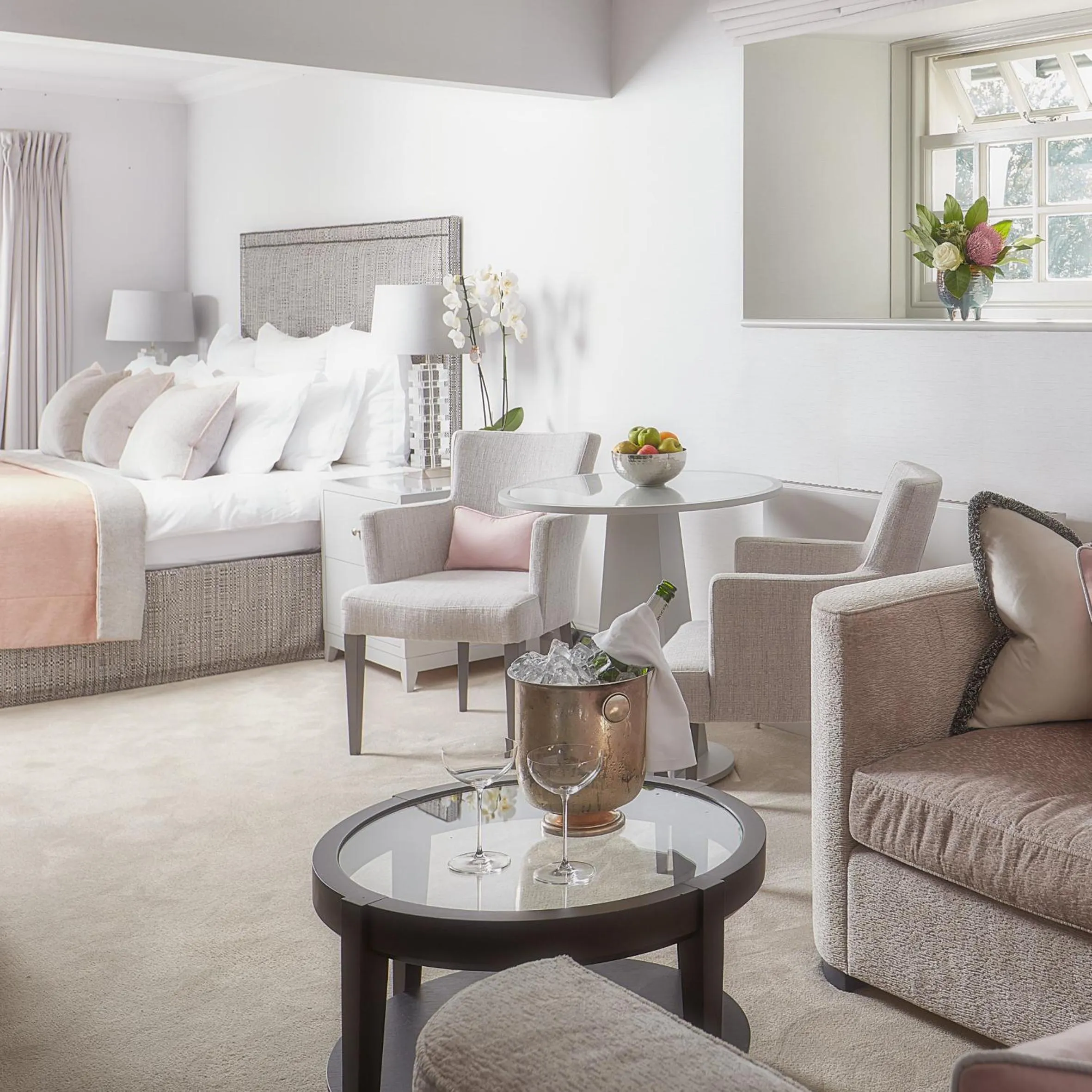 Photo of the whole room, Bed in The Samling Hotel