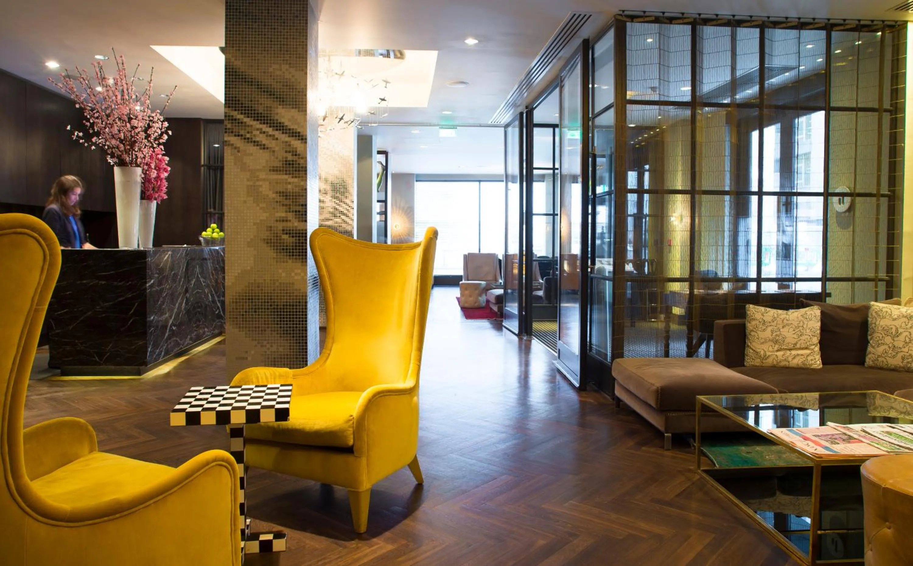 Lobby or reception in South Place Hotel