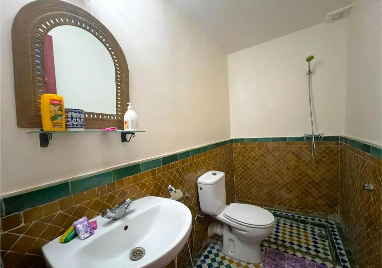 Shower in Riad Dar Iman